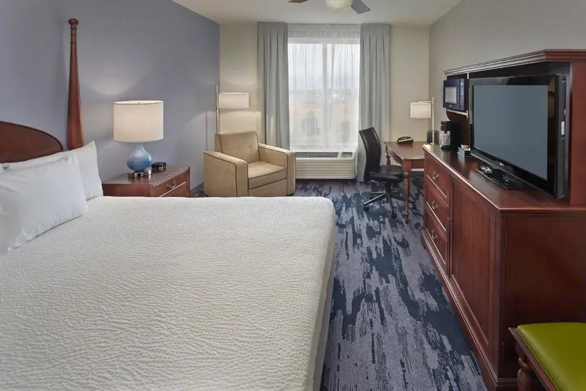 King Room - Disability Access/Non-Smoking in SummerPlace Inn King Room - Disability Access/Non-Smoking in SummerPlace Inn