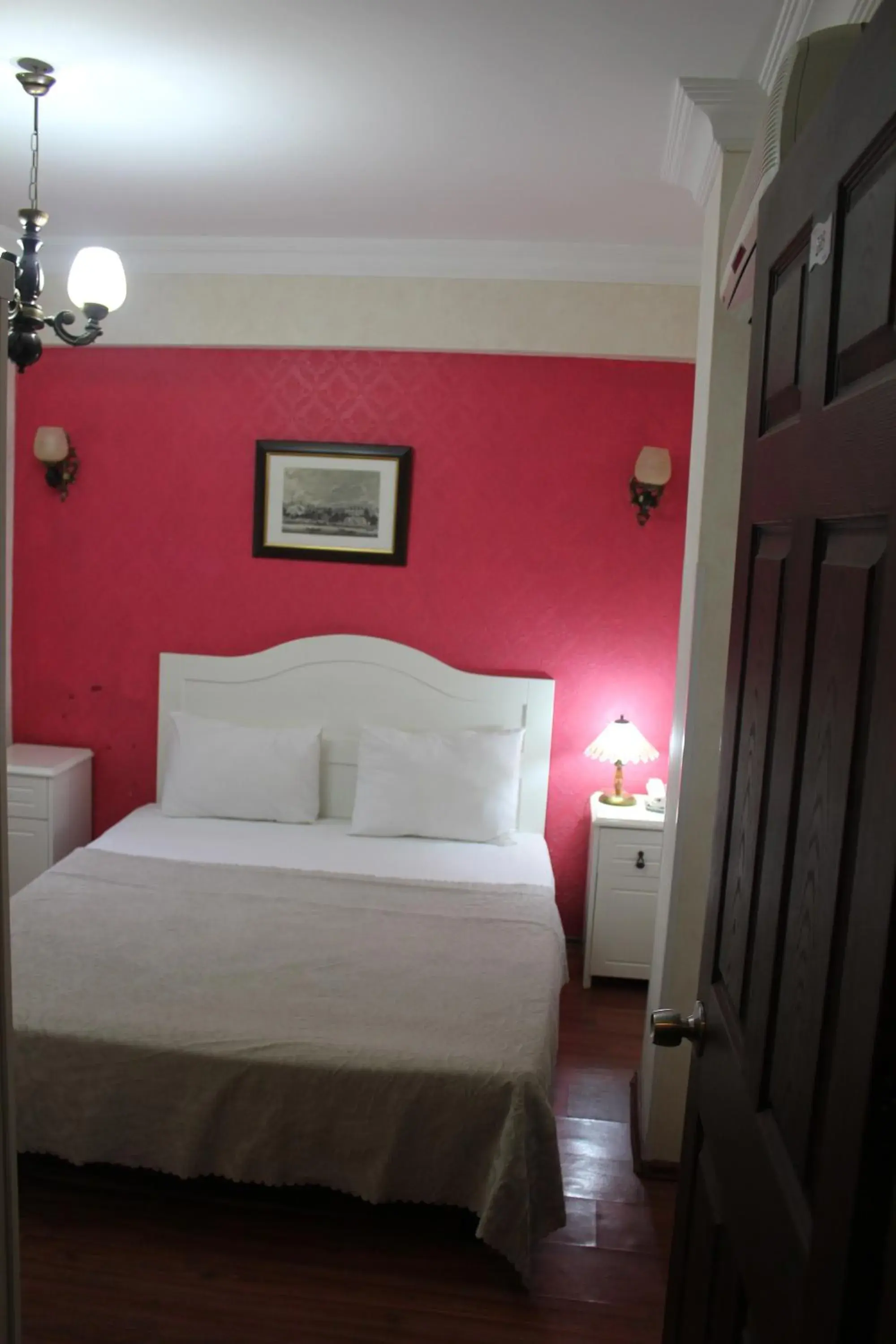 Bedroom, Room Photo in Asmali Hotel