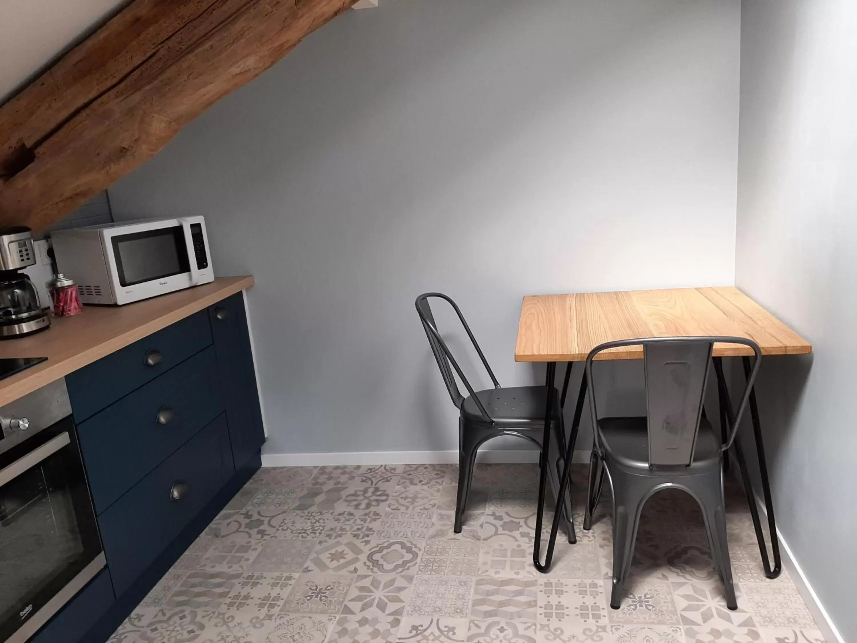 Dining Area in Les Ecuries du SEQUE