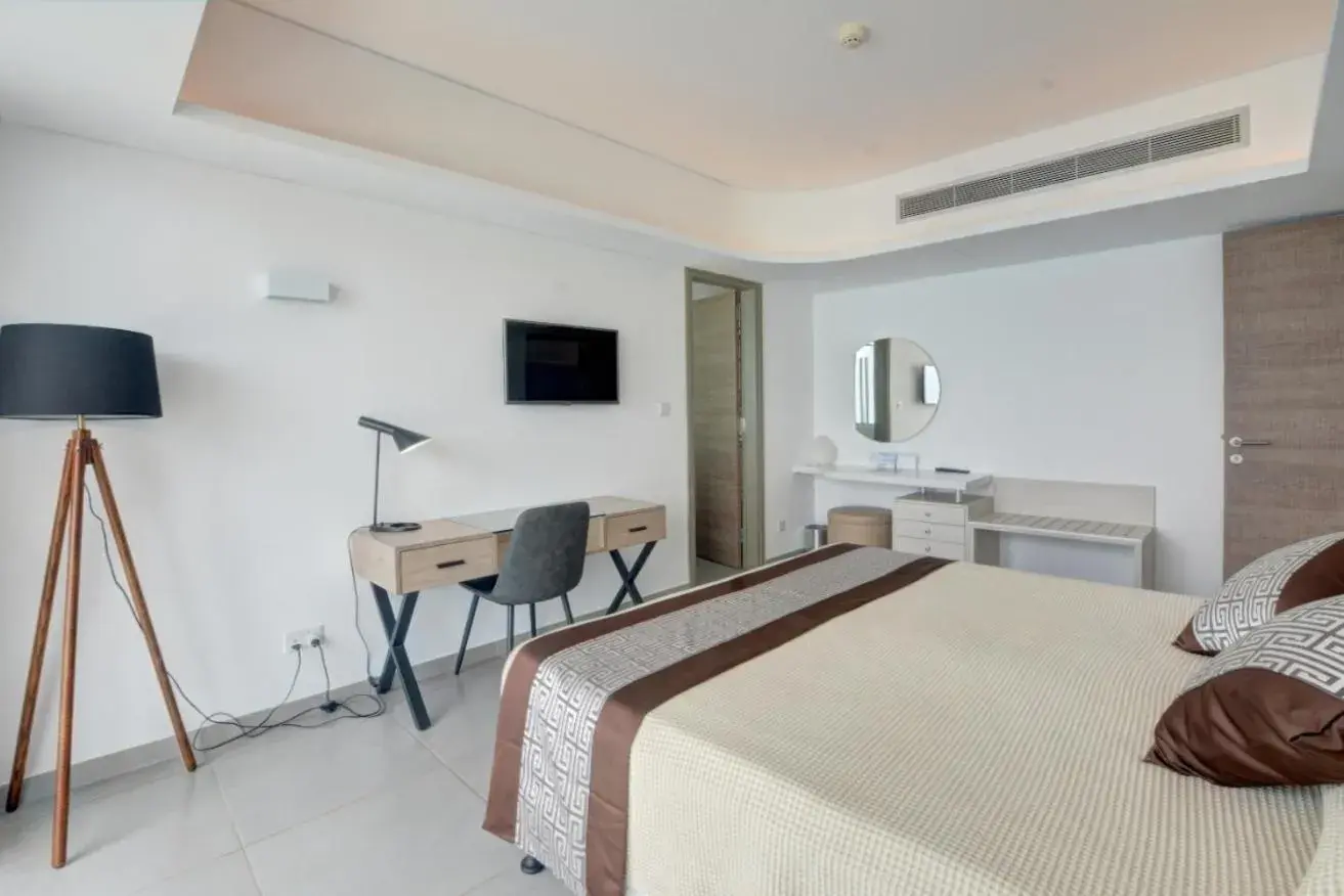 Bedroom in Vassos Nissi Plage Hotel & Spa