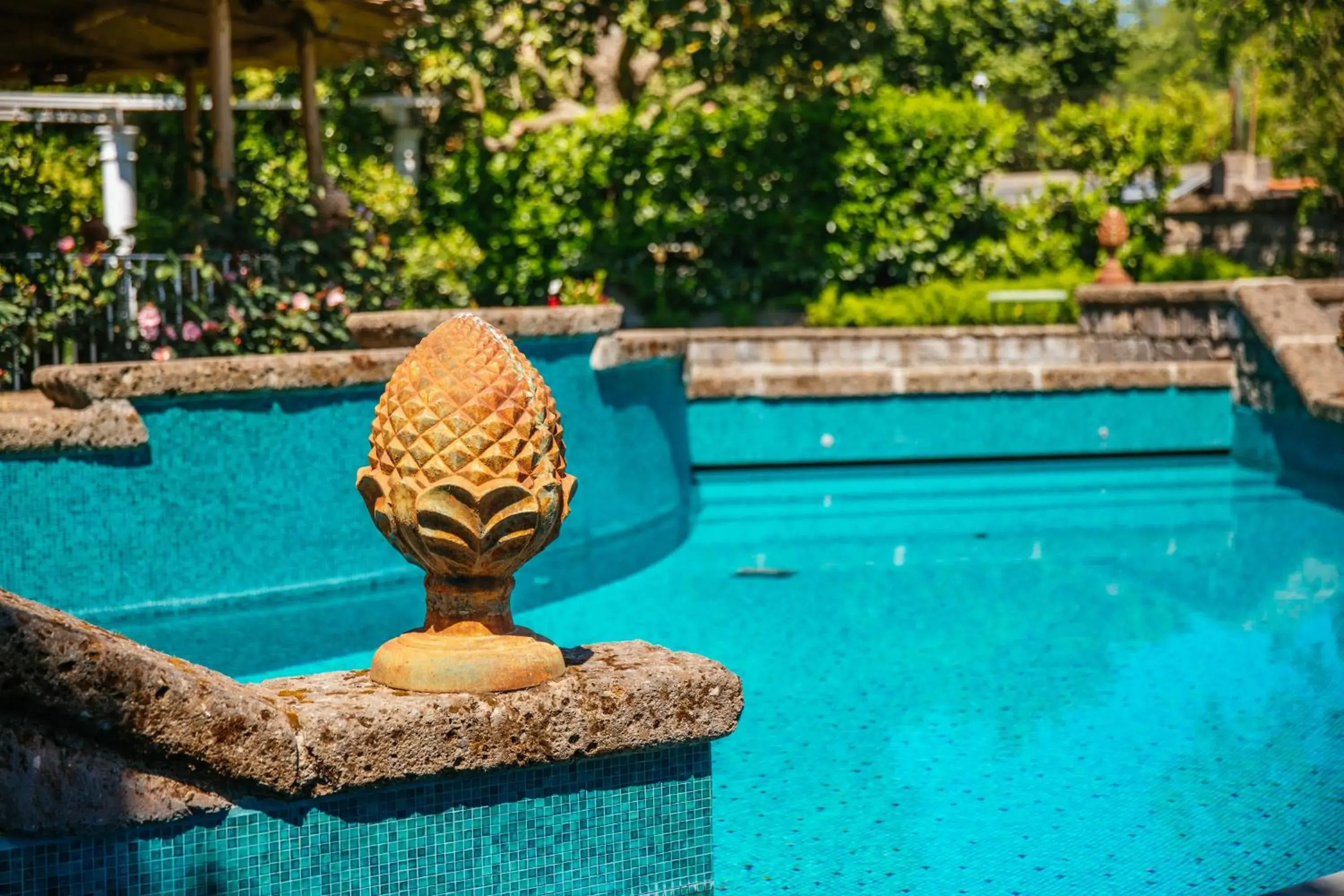 Swimming Pool in Boutique Hotel Don Alfonso 1890