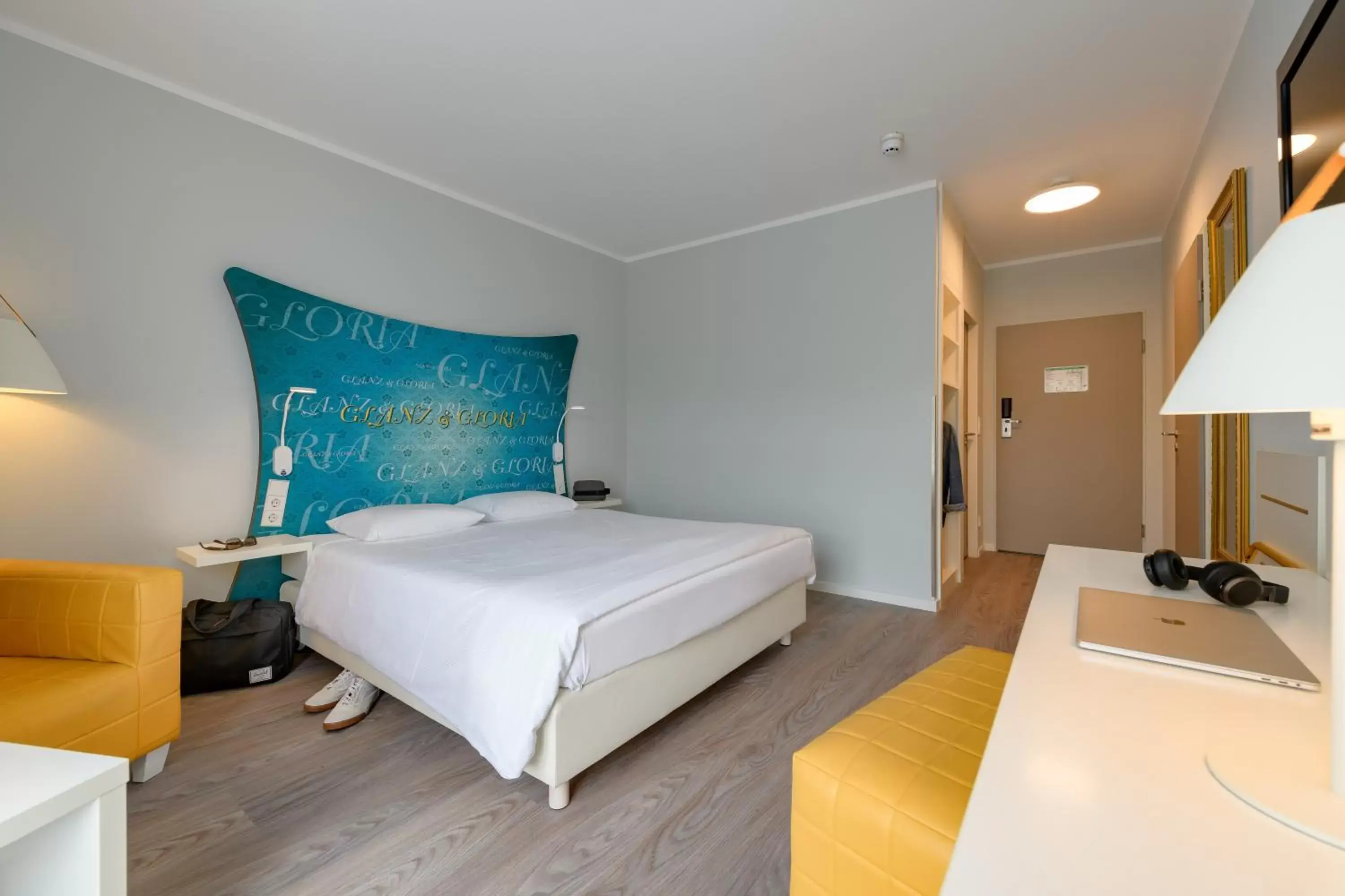 Photo of the whole room, Bed in Ibis Styles Regensburg