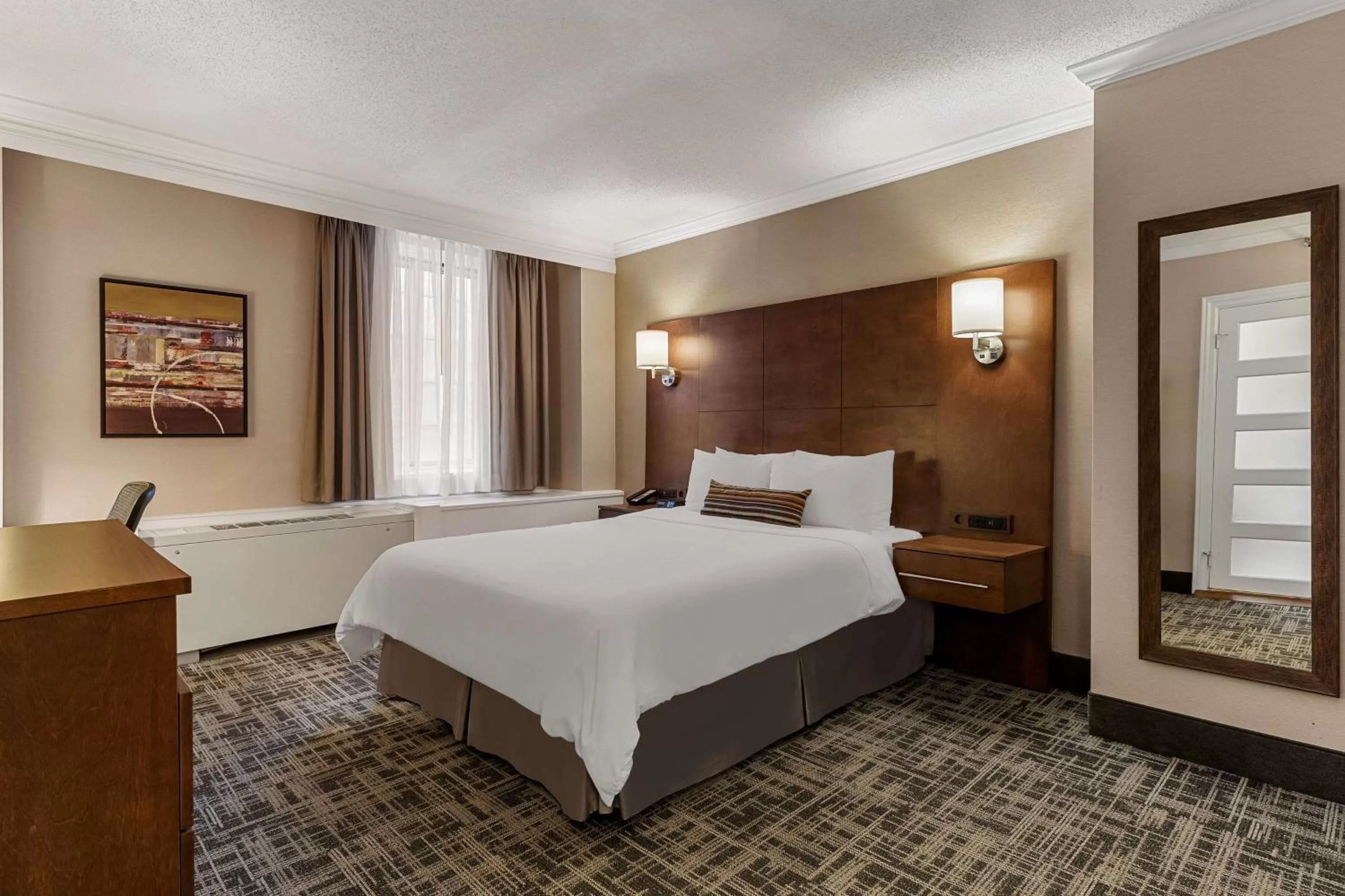 Standard Queen Room in Best Western Ville-Marie Hotel & Suites