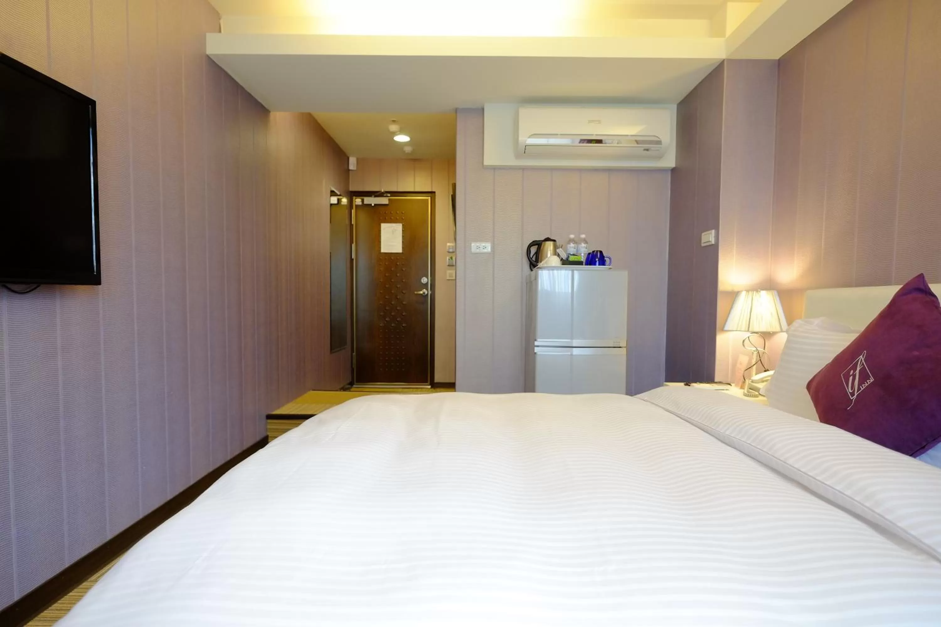 Photo of the whole room, Bed in 意芙旅店 Ifinn Hotel