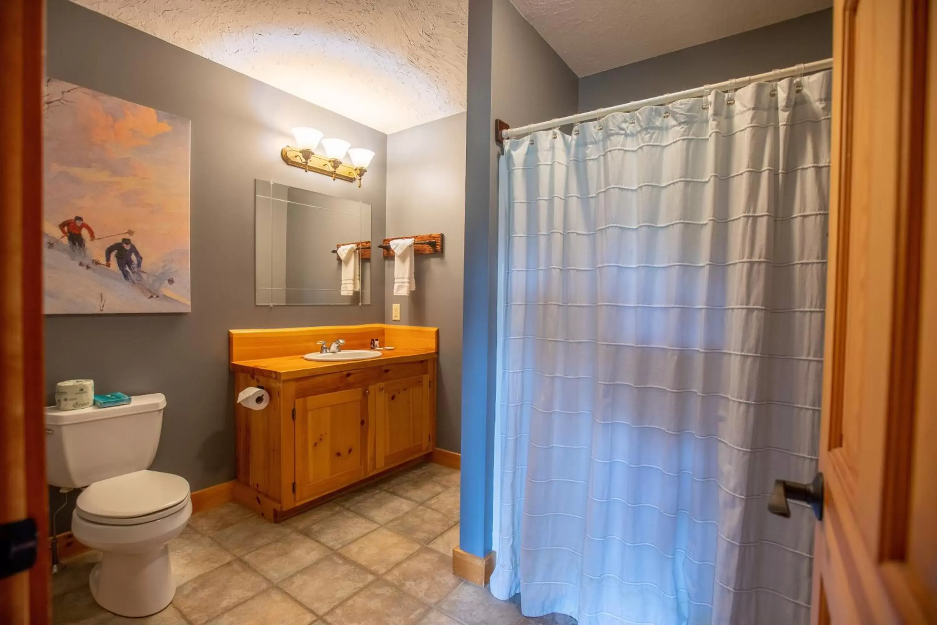 Bathroom in New England Inn & Lodge