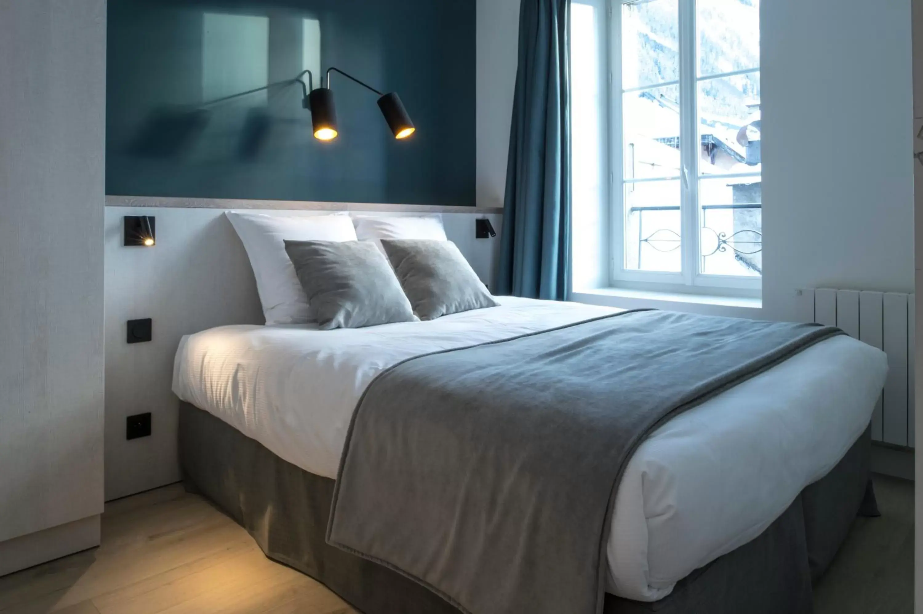 Bedroom, Bed in Le Génépy - Appart'hôtel de Charme