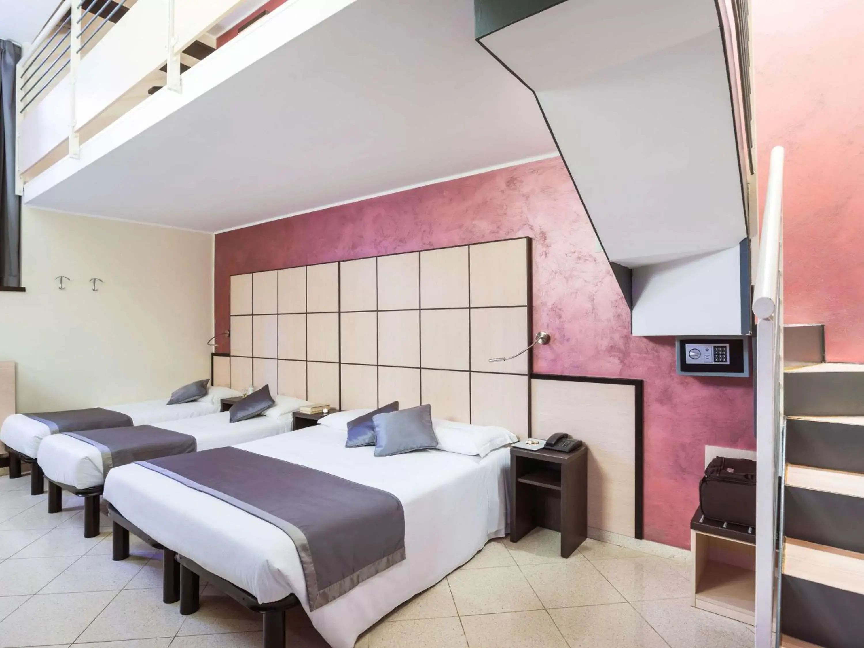 Bedroom, Bed in Ibis Styles Milano Centro