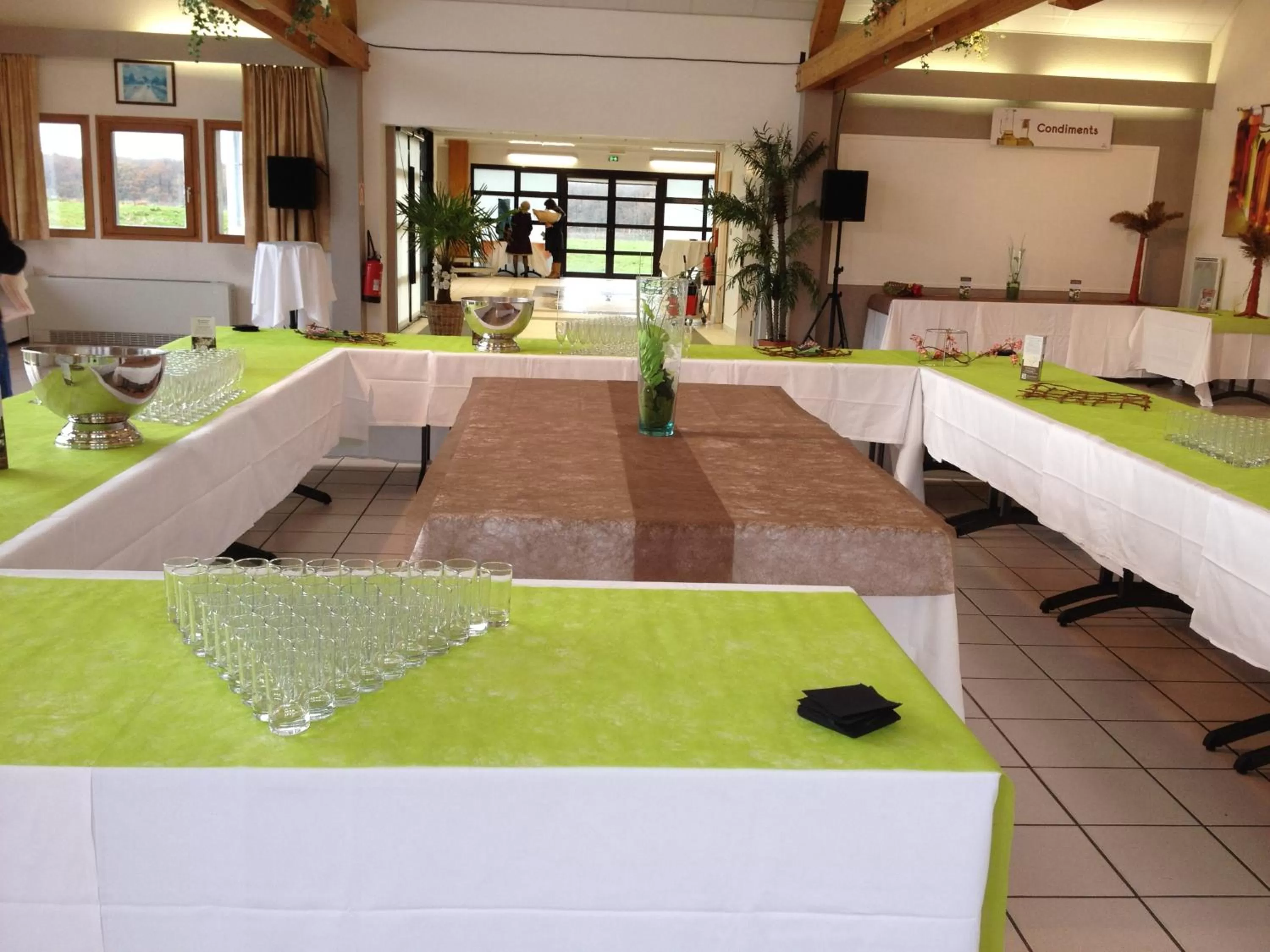 Banquet/Function facilities in Mont Vernon