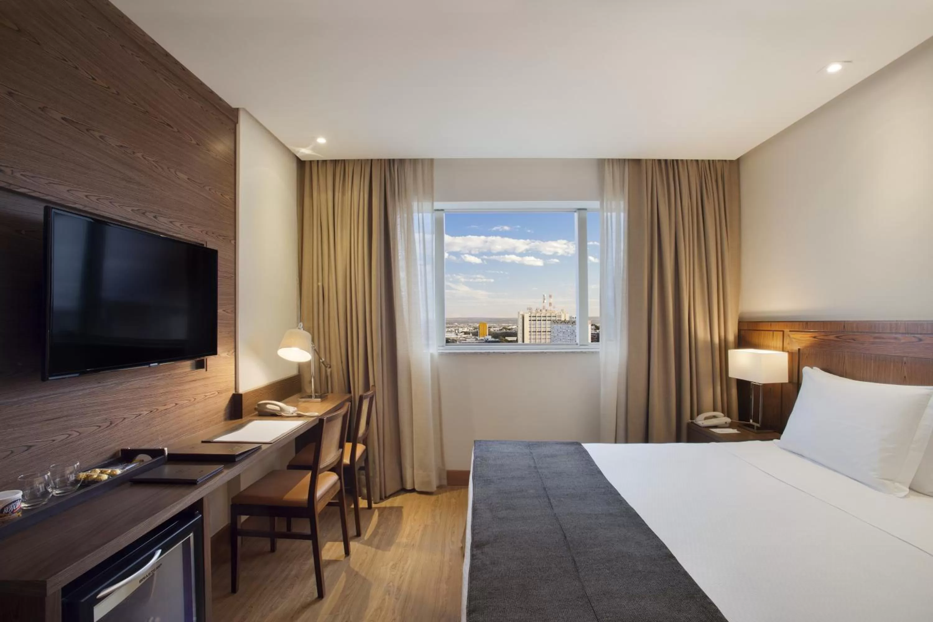 Photo of the whole room, Bed in Windsor Brasilia Hotel