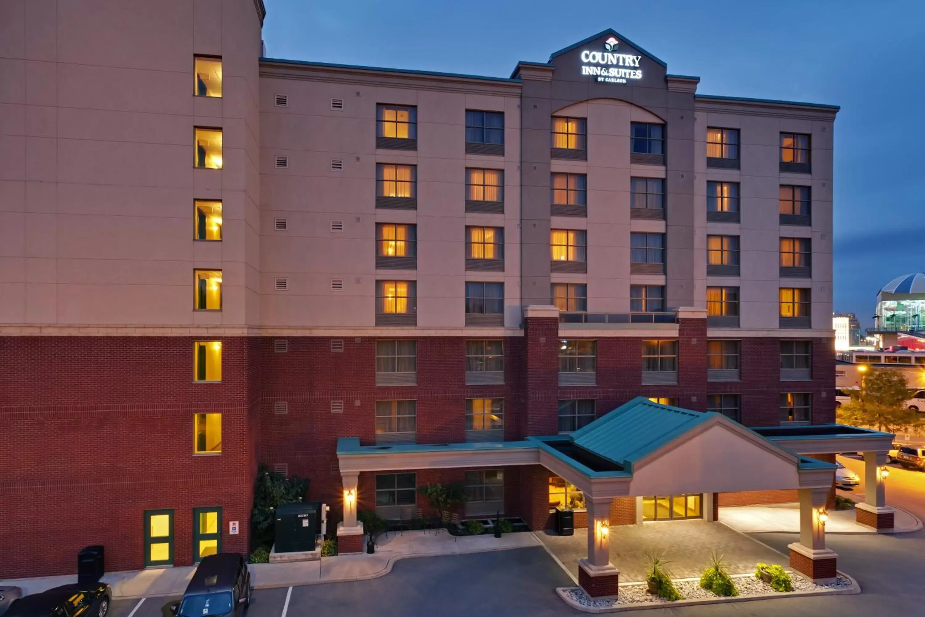 Facade/entrance, Property Building in Country Inn & Suites by Radisson, Niagara Falls, ON