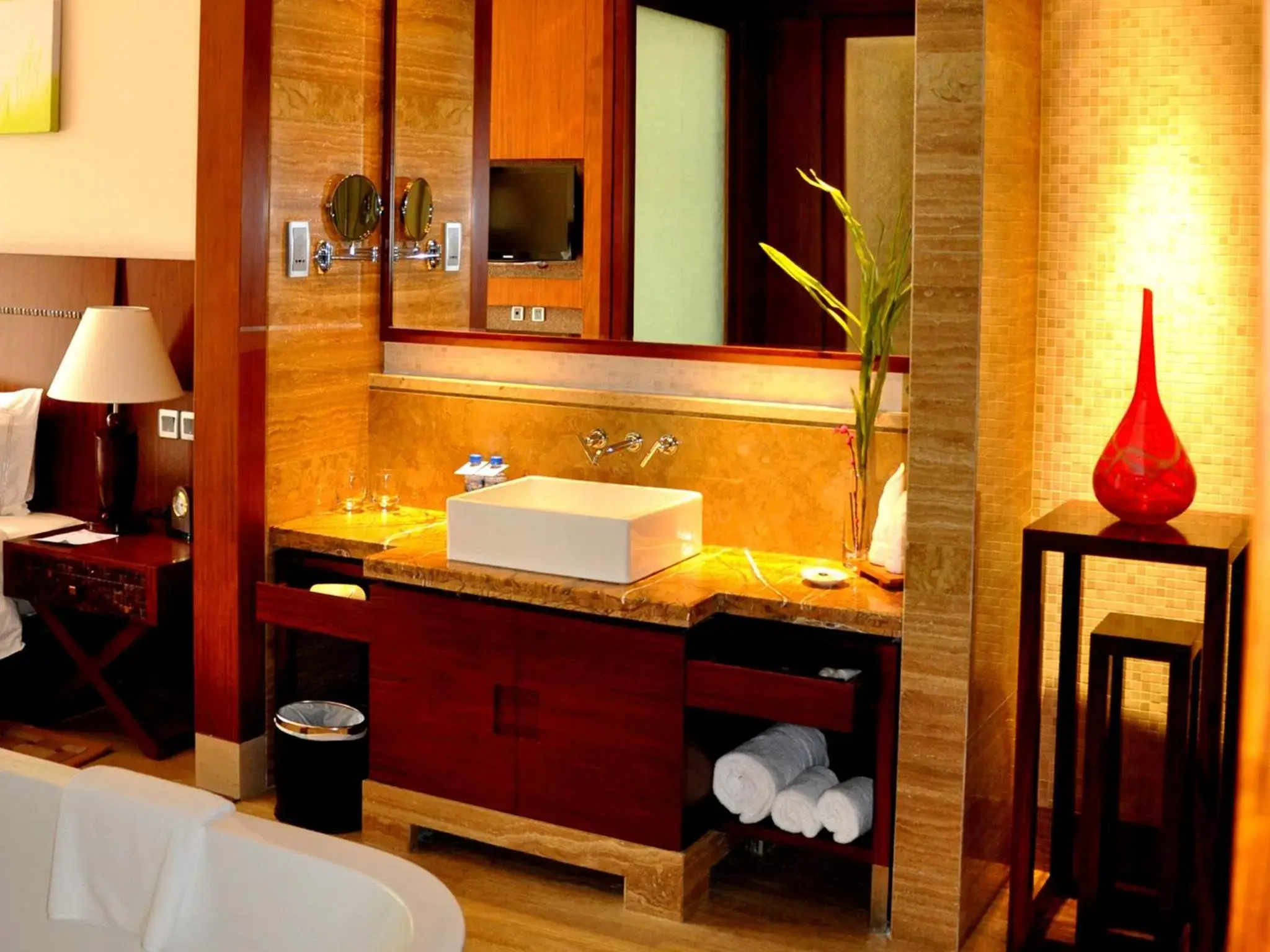 Bathroom in Grand Metropark Villa Resort Sanya Yalong Bay