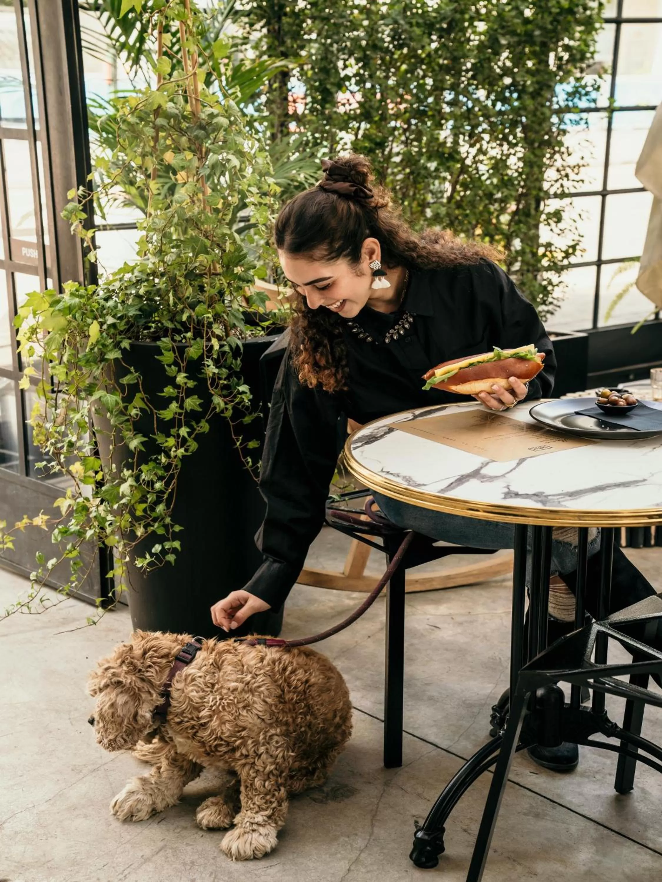 Restaurant/places to eat in DeBlox living - Ben Avigdor Apartments