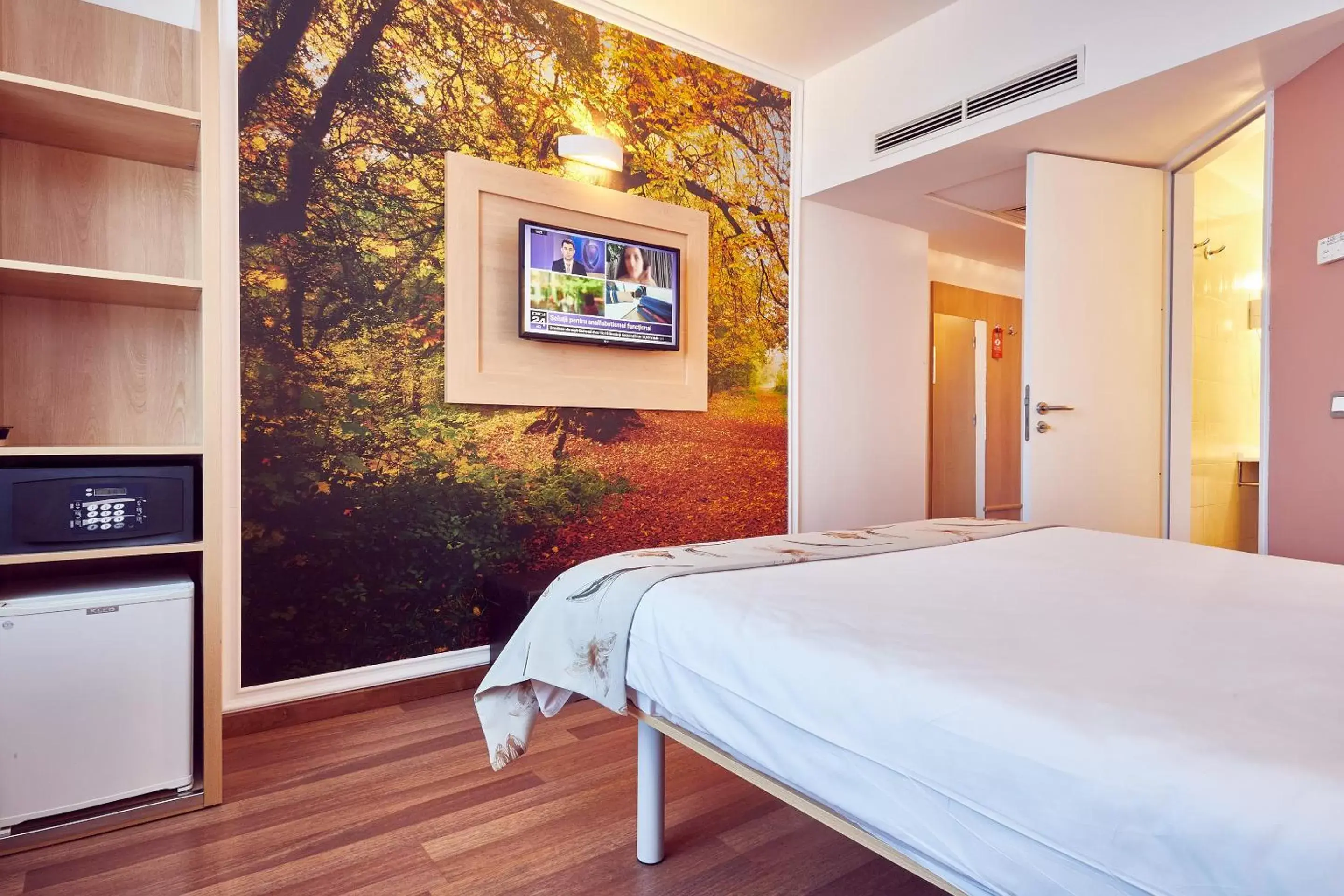 TV and multimedia, Bed in MyContinental Sibiu