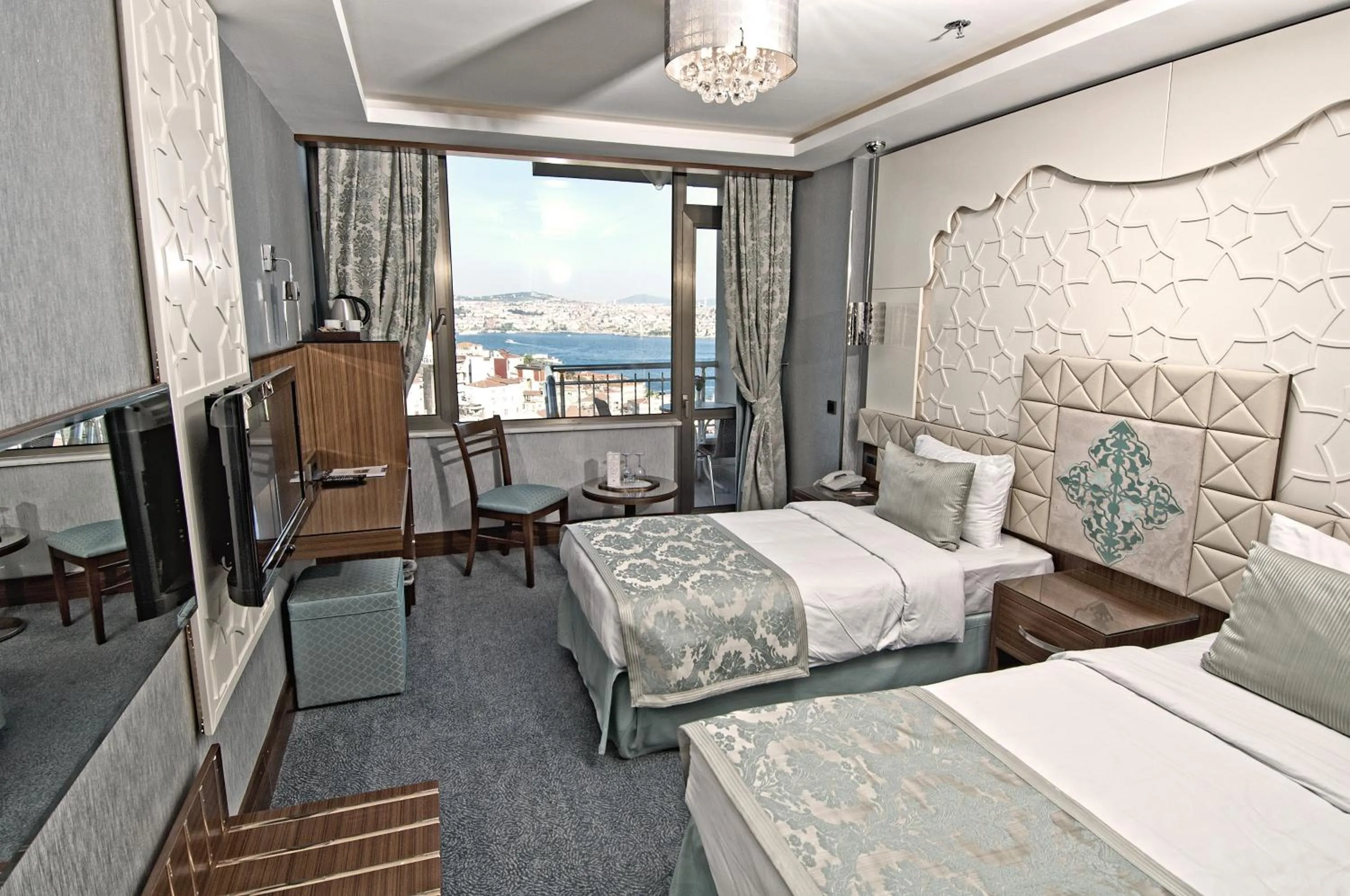 Bed in Grand Star Hotel Bosphorus & Spa