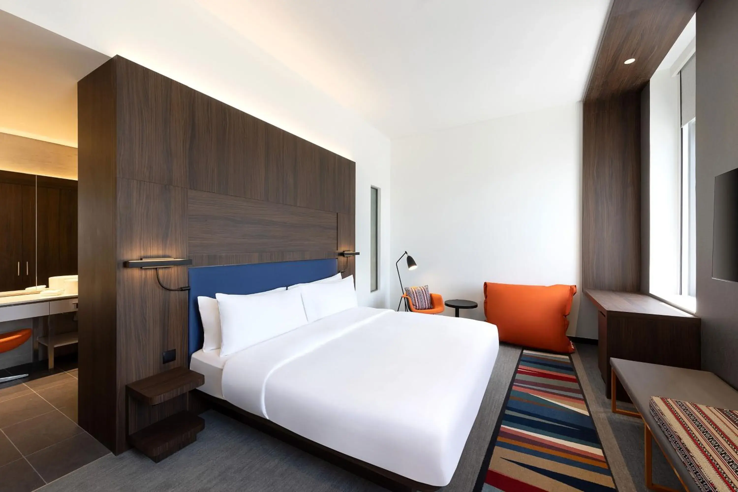 Bedroom, Bed in Aloft Al Mina, Dubai