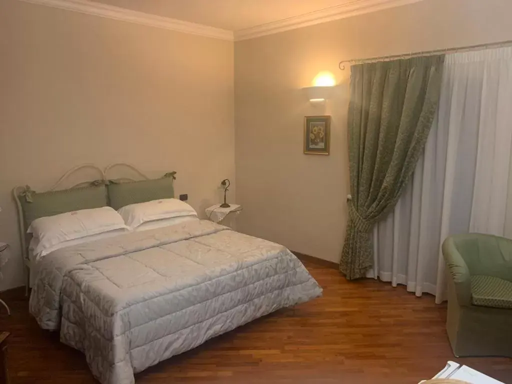 Bedroom, Bed in b&b Antiche Dimore Taurasi