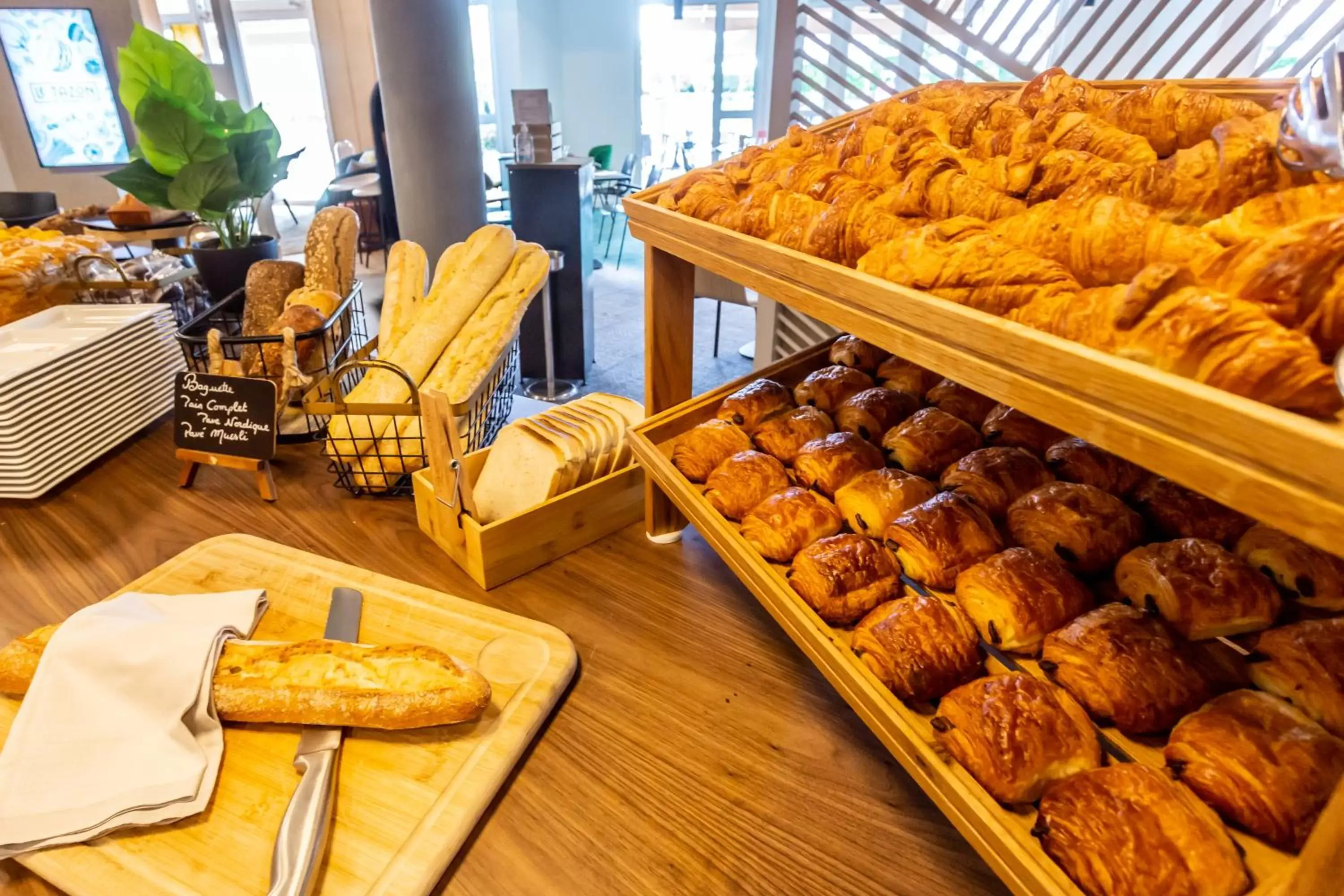 Breakfast in Novotel Bourges