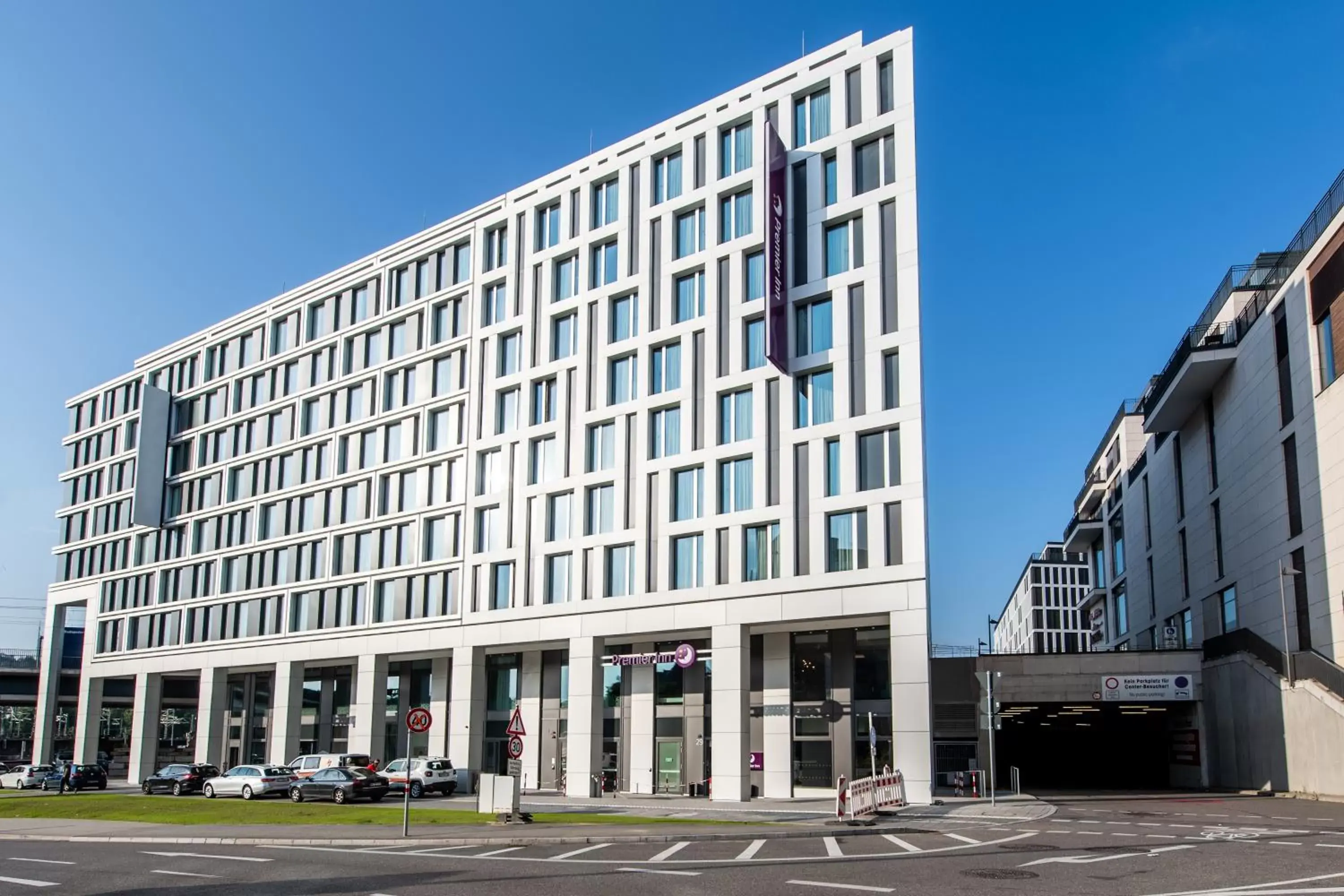 Property building in Premier Inn Stuttgart City Centre Property building in Premier Inn Stuttgart City Centre