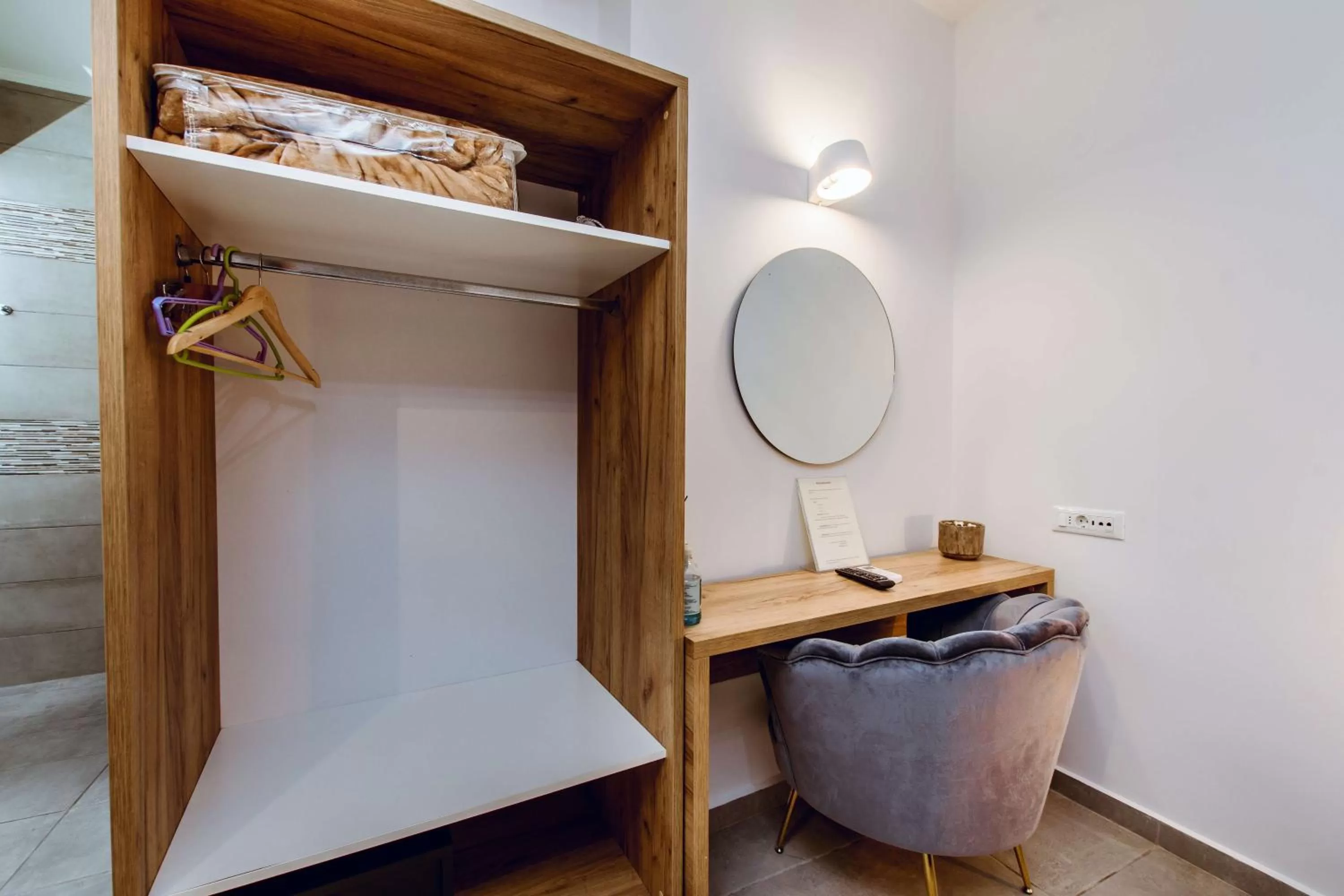 Photo of the whole room in Deluxe Hotel