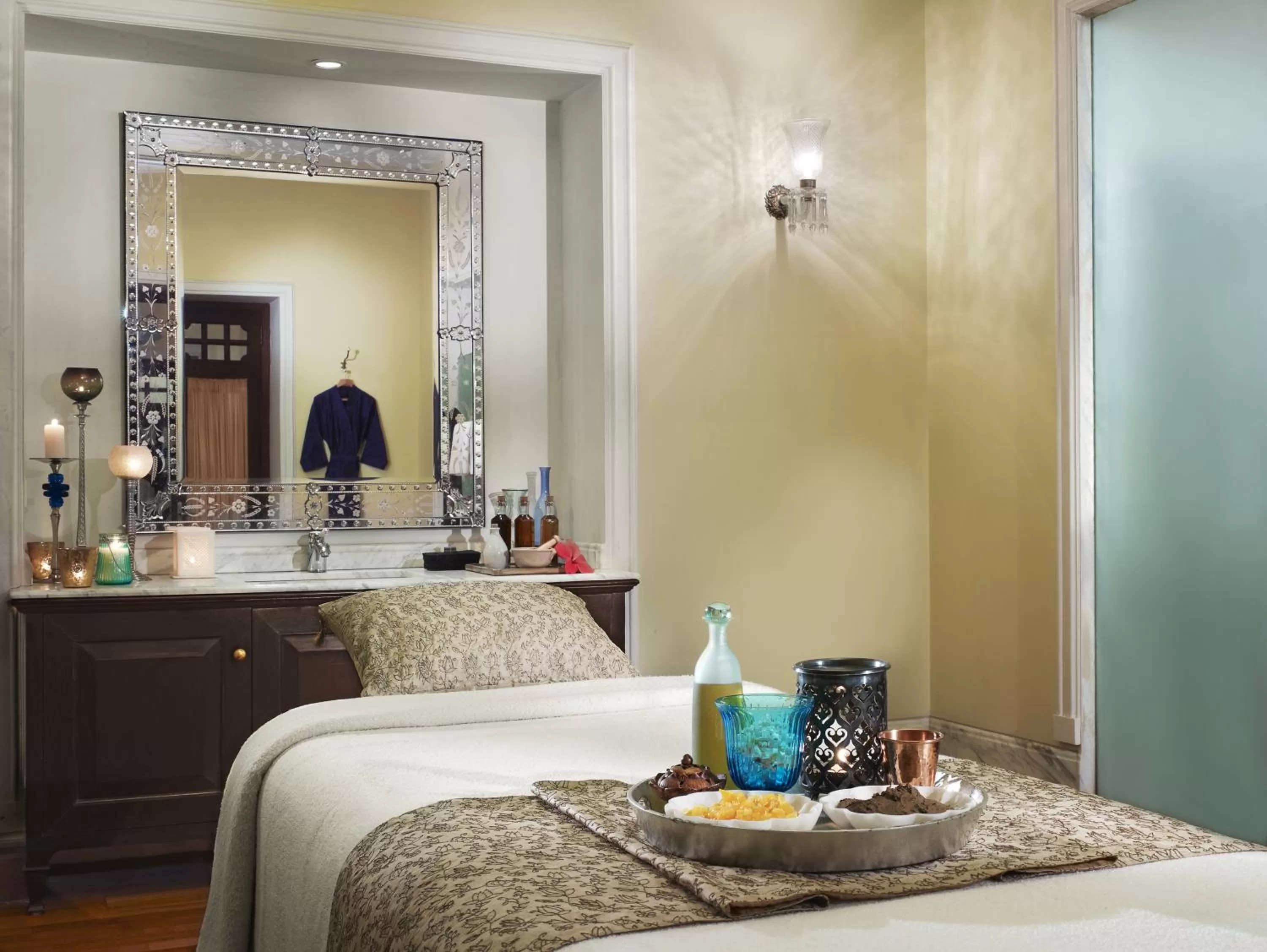 Massage, Bed in Taj Nadesar Palace