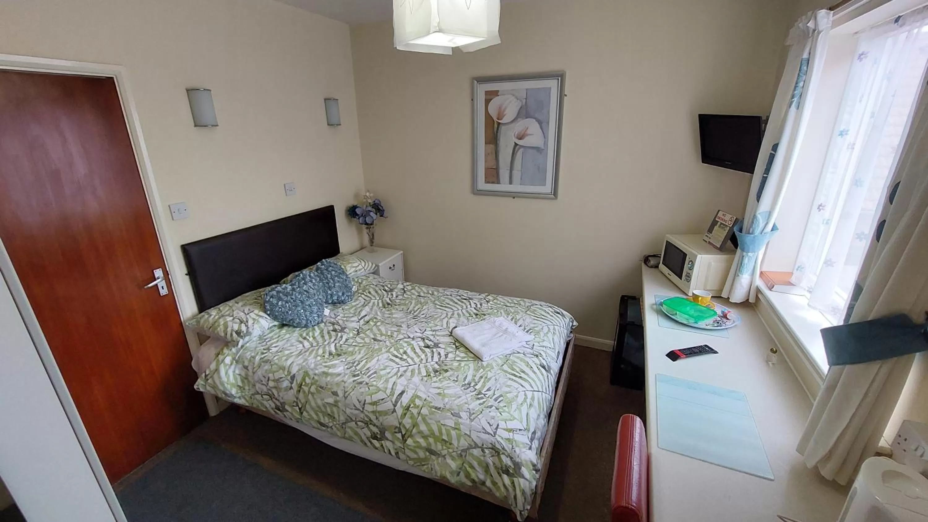 Bed in Tennyson Lodge