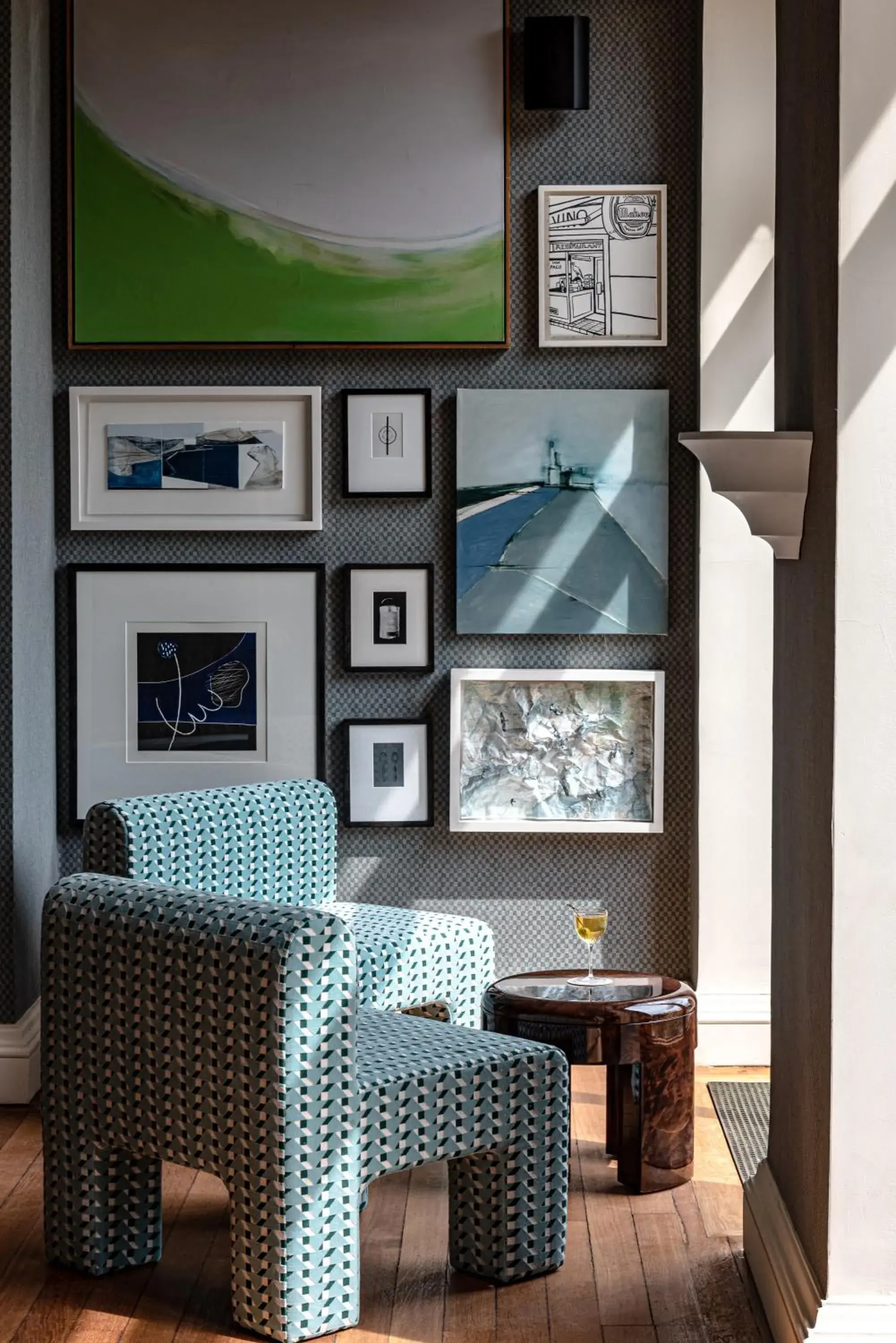 Lobby or reception, Seating Area in Cowley Manor Hotel