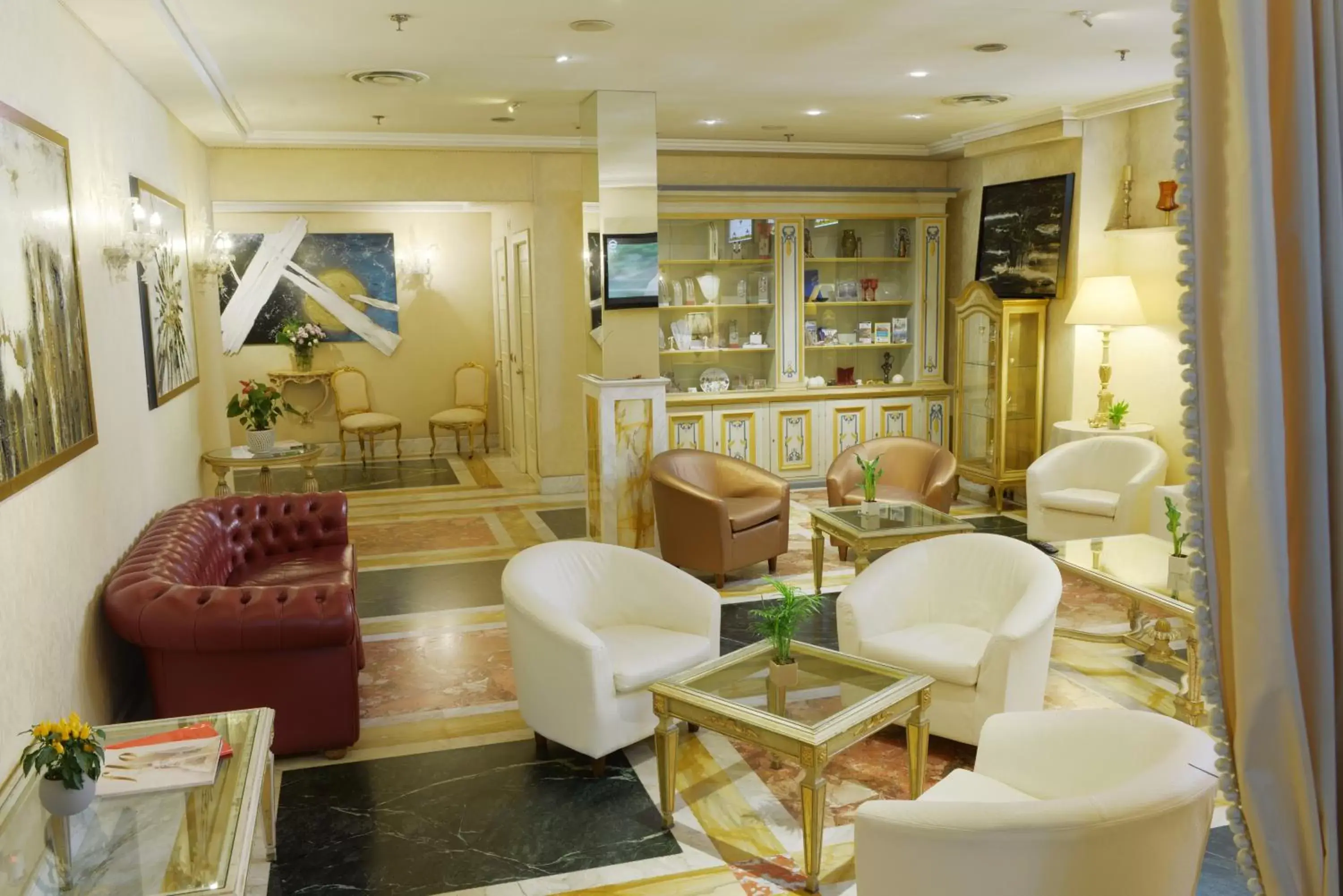 Lobby or reception, Lounge/Bar in Trilussa Palace Hotel Congress & Spa