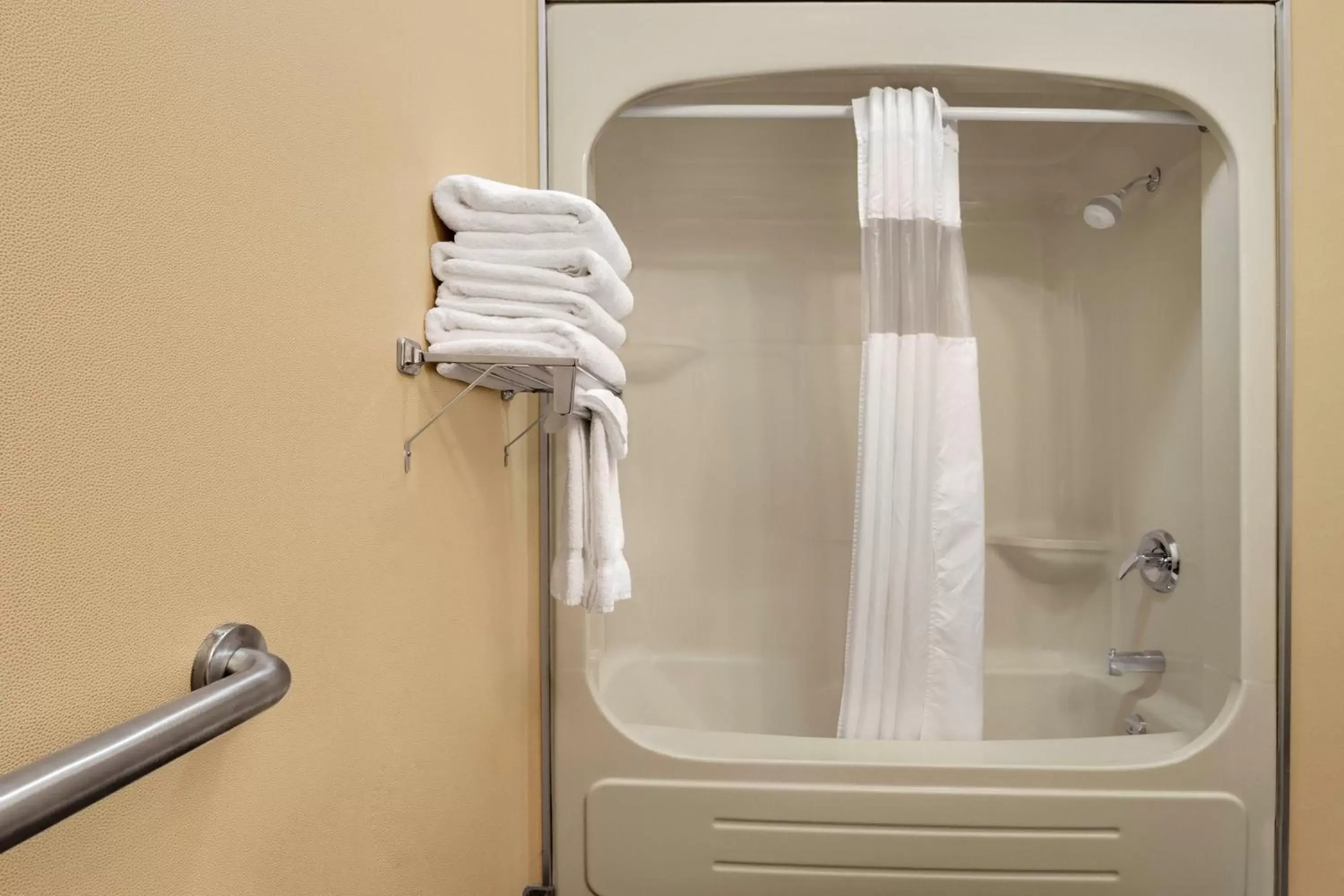 Shower, Bathroom in Days Inn & Suites by Wyndham Brandon