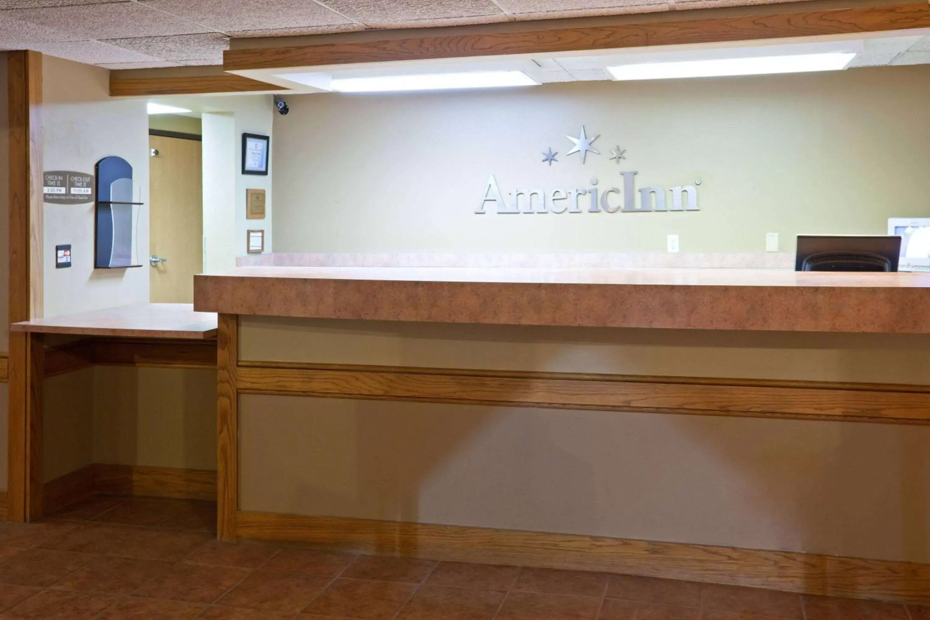 Lobby or reception, Lobby/Reception in AmericInn by Wyndham Blue Earth