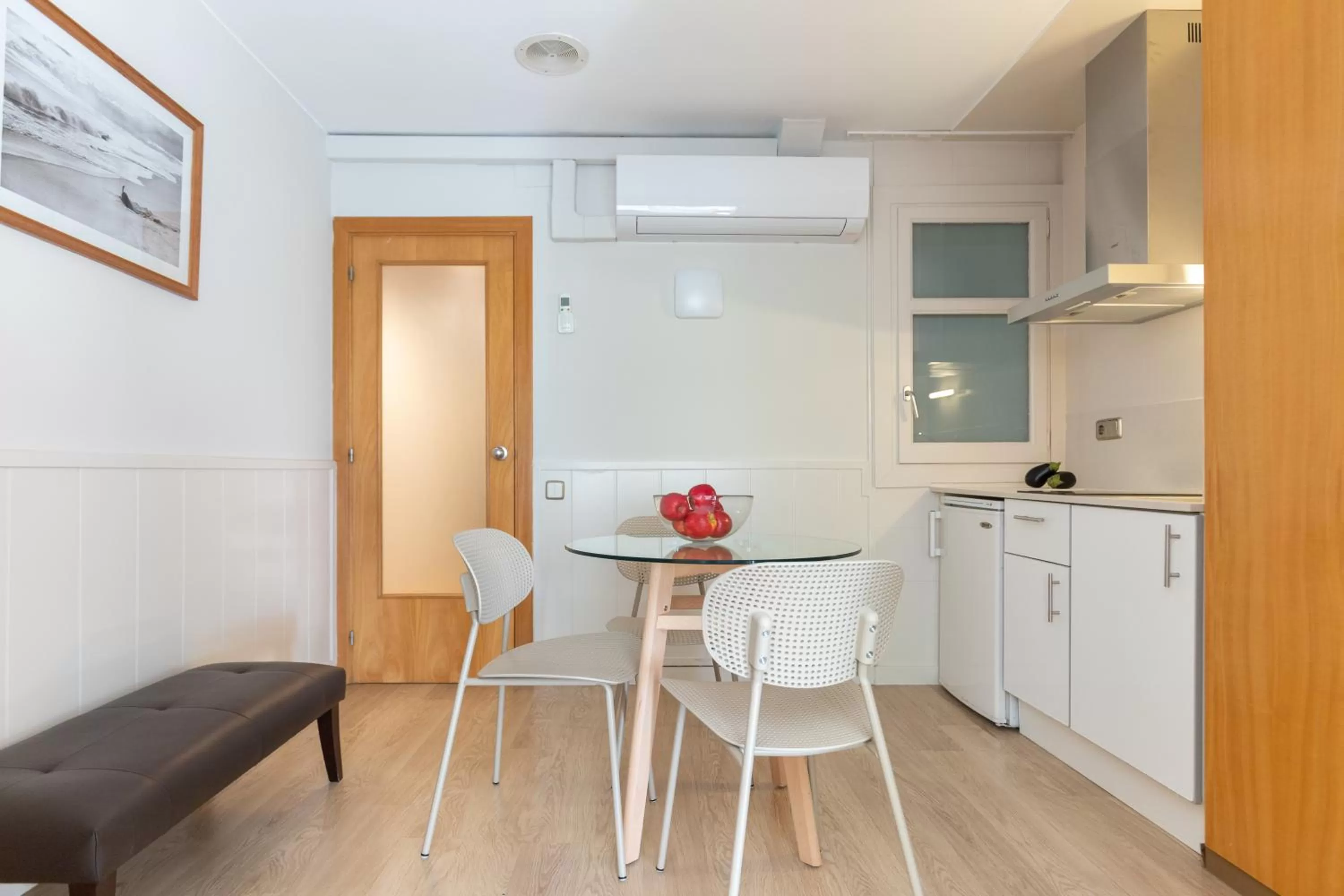 Kitchen or kitchenette in Atica Apartments - by Weflating