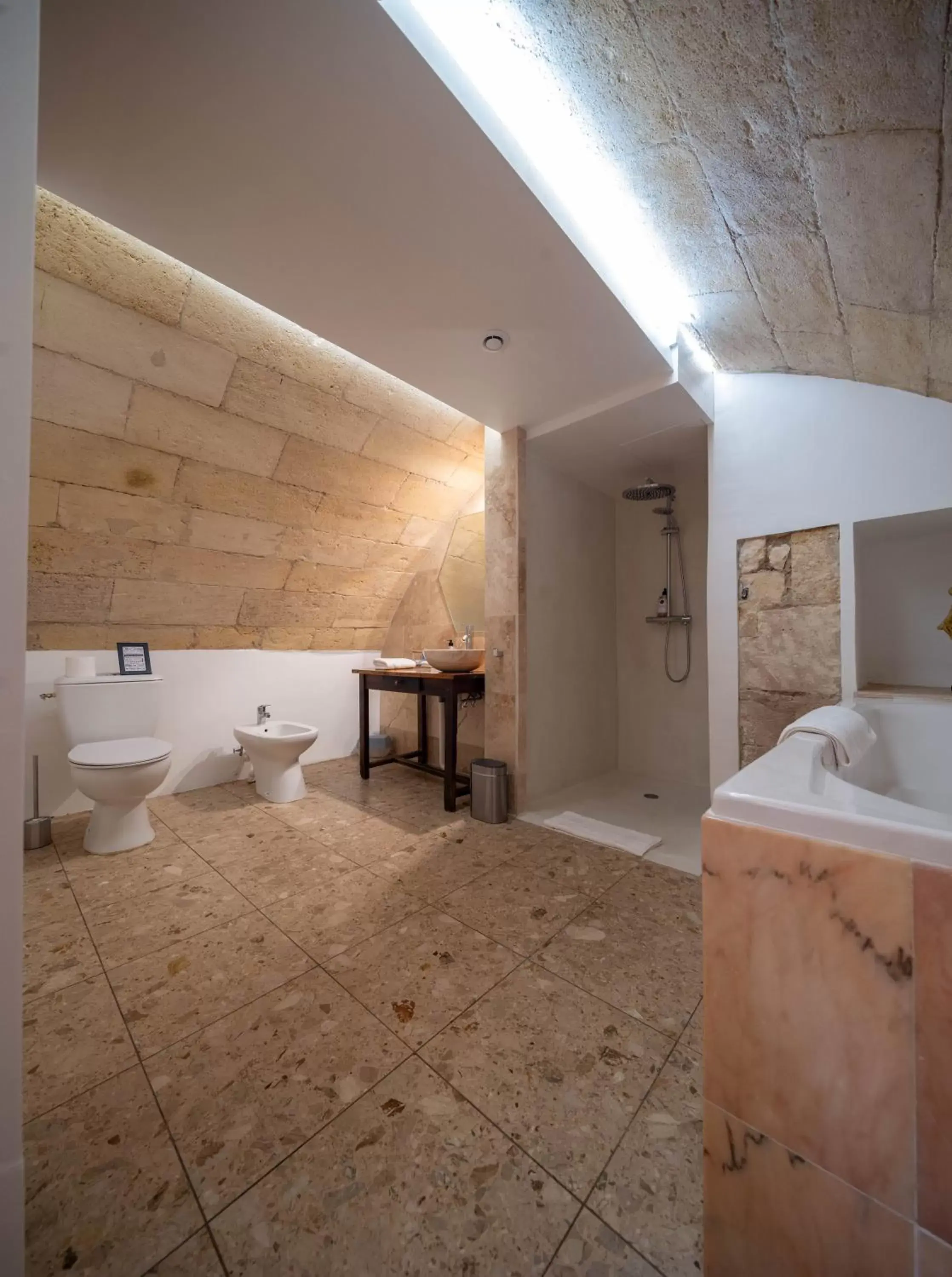 Bathroom in Château Destinée