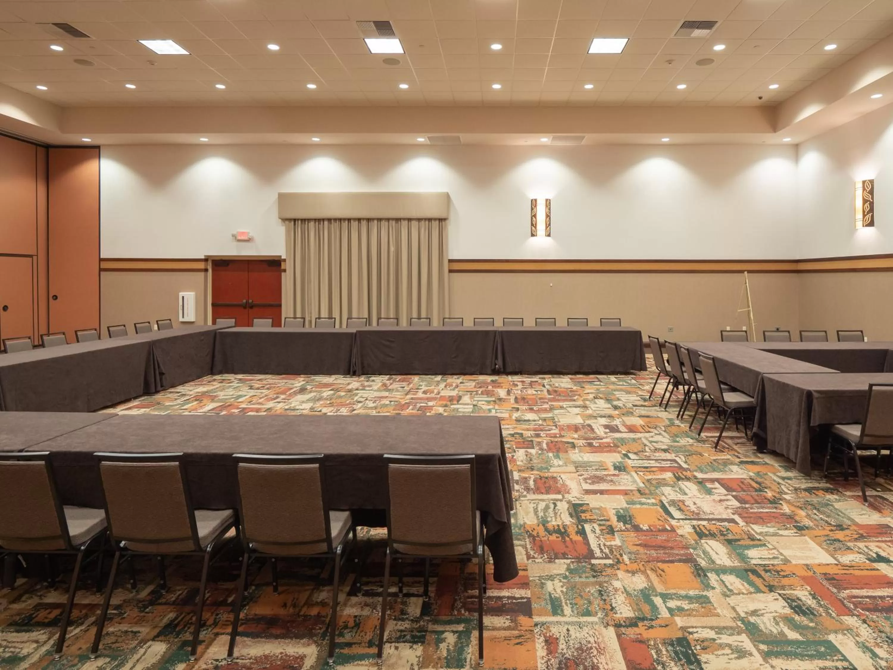Meeting/conference room in Holiday Inn Stevens Point - Convention Center by IHG