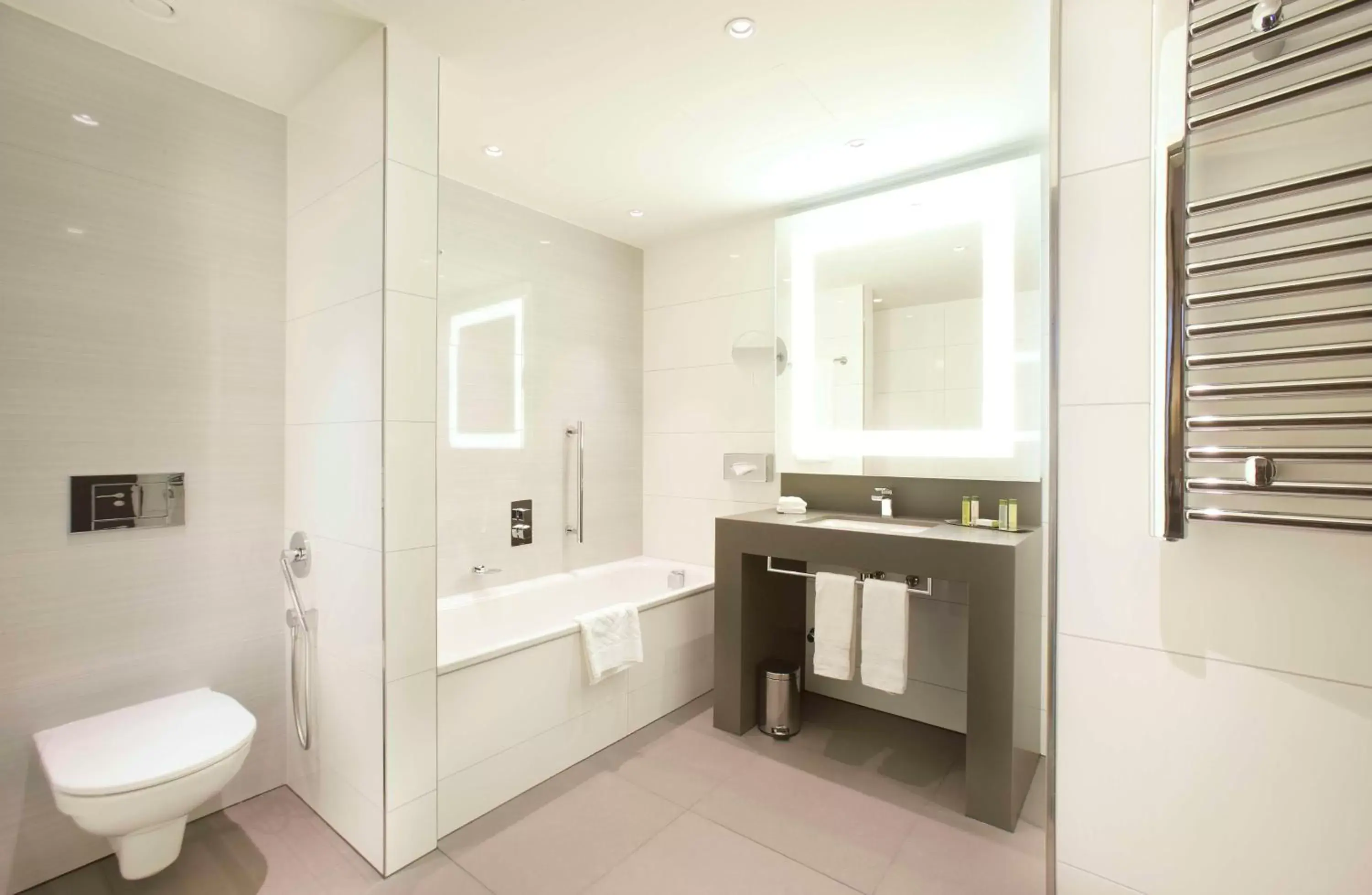 Bathroom in DoubleTree by Hilton Luxembourg