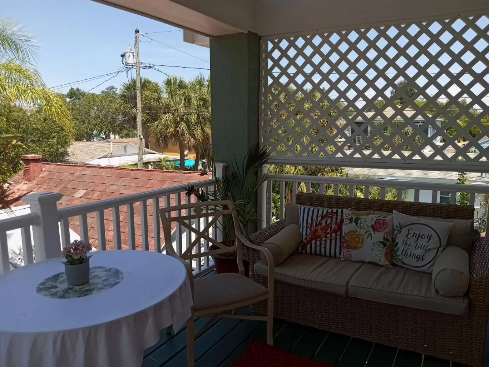 Patio in Sea Breeze Manor Inn