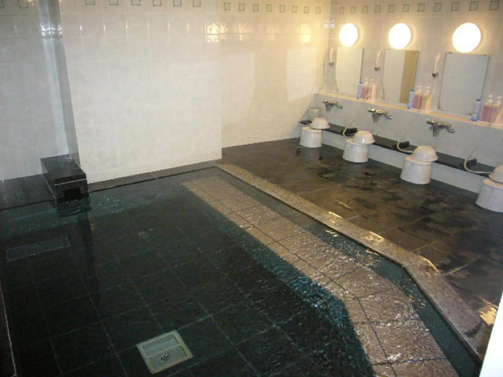 Public Bath, Bathroom in Hotel Route Inn Yukuhashi