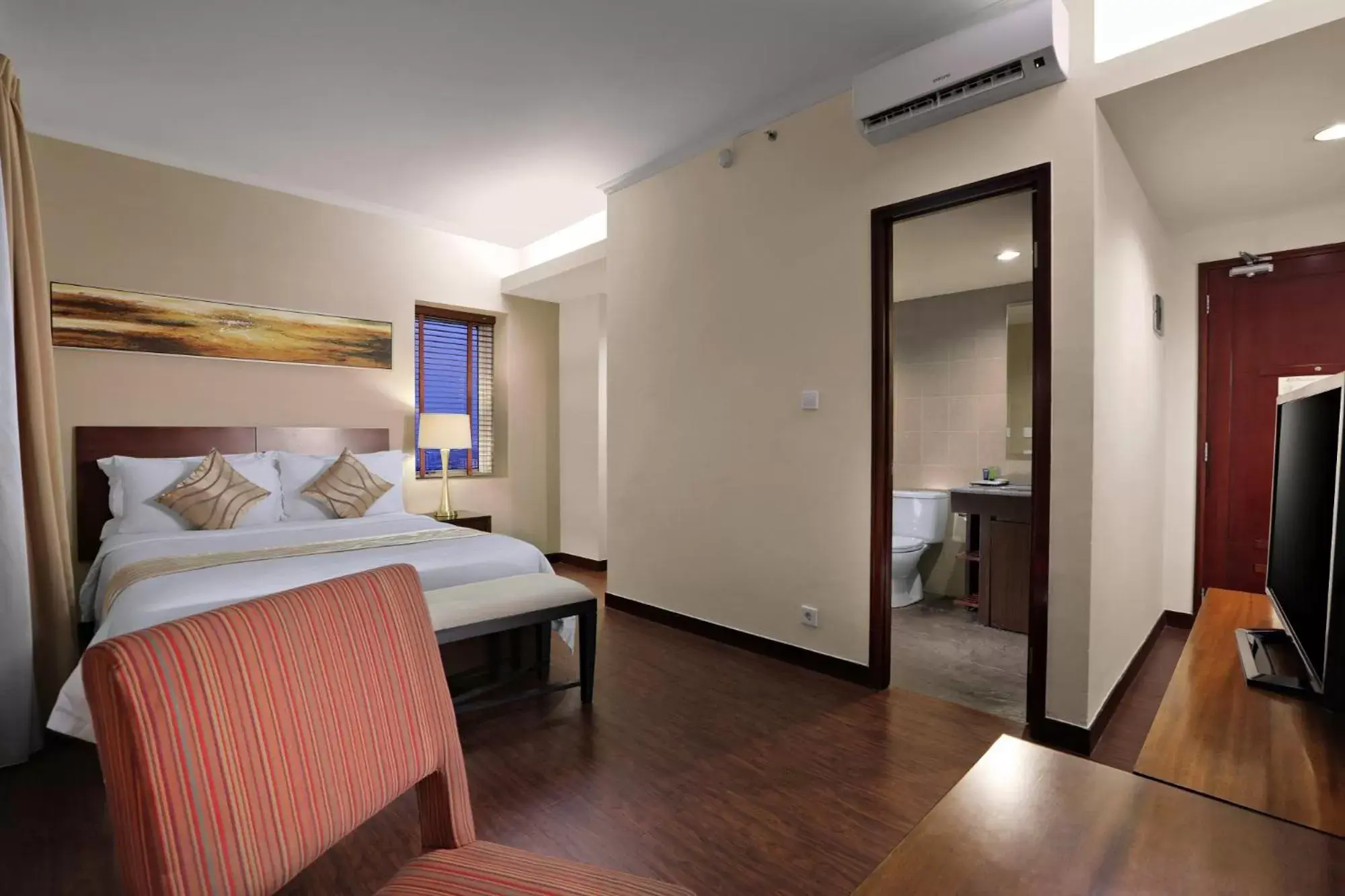 Bedroom, Bunk Bed in Grand Dafam Ancol Jakarta