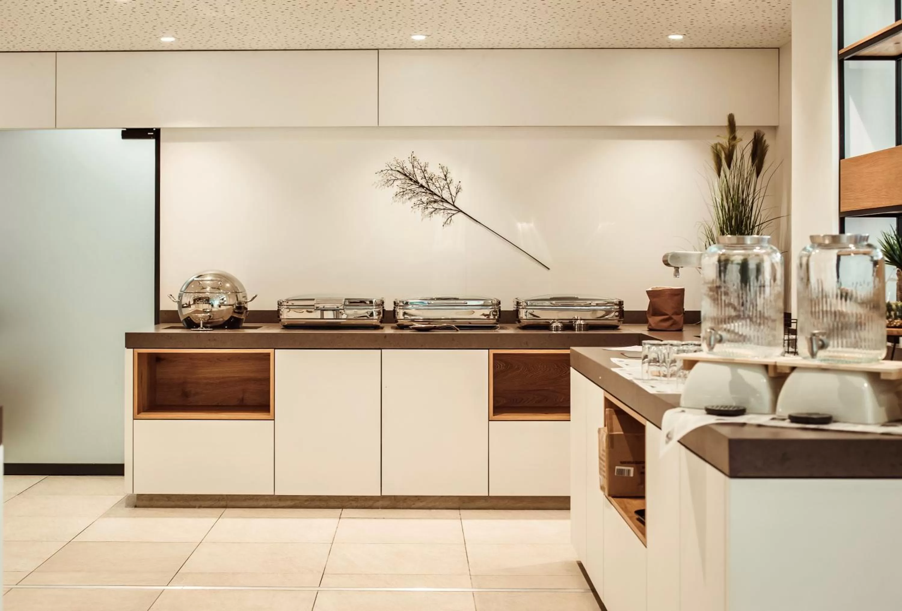 Food and drinks in Wyndham Garden Munich Messe