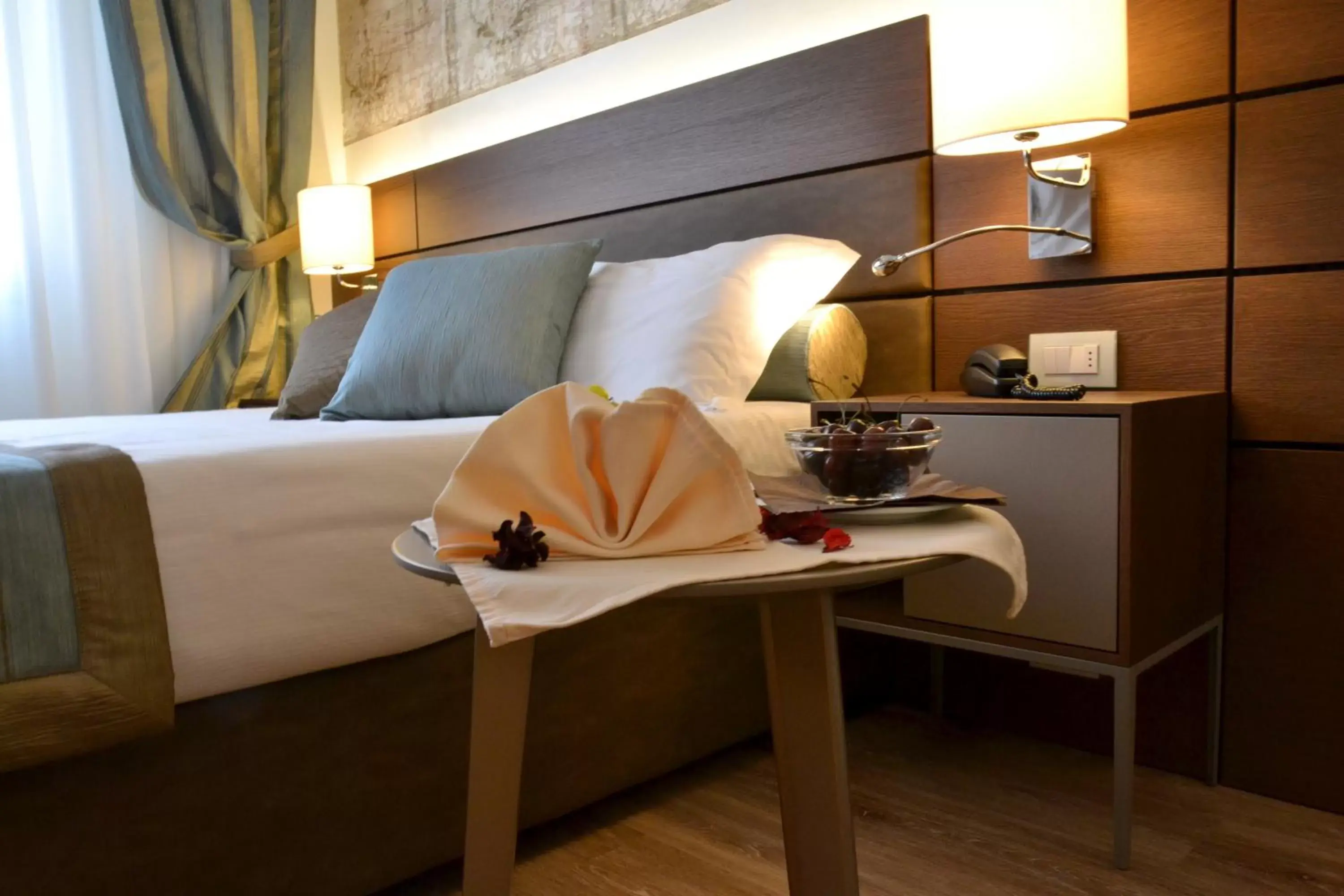 Bed in LH Hotel Sirio Venice