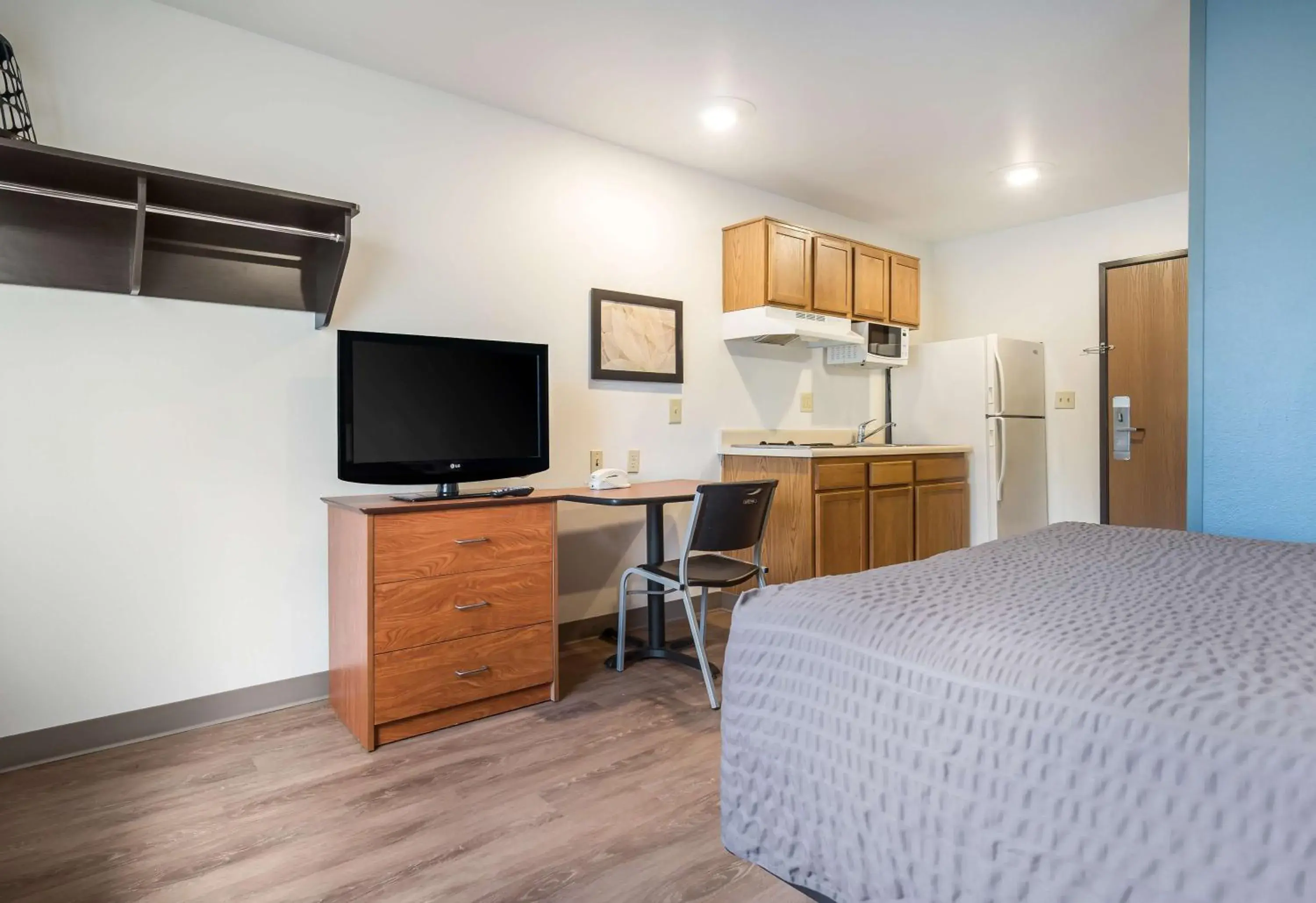 Bedroom, Bed in Extended Stay America Select Suites - Fort Myers