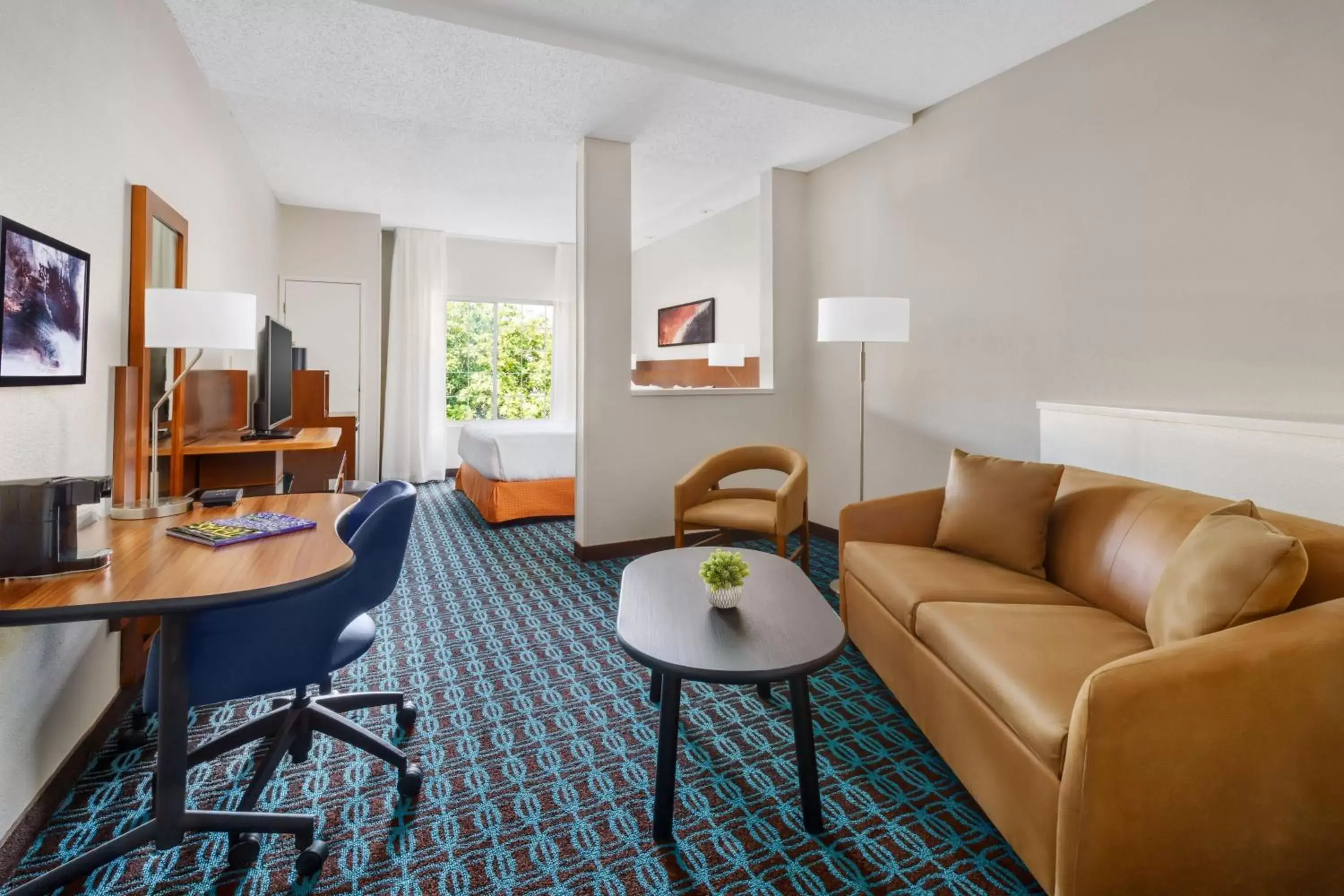 Photo of the whole room, Seating Area in Fairfield Inn and Suites by Marriott Houston The Woodlands