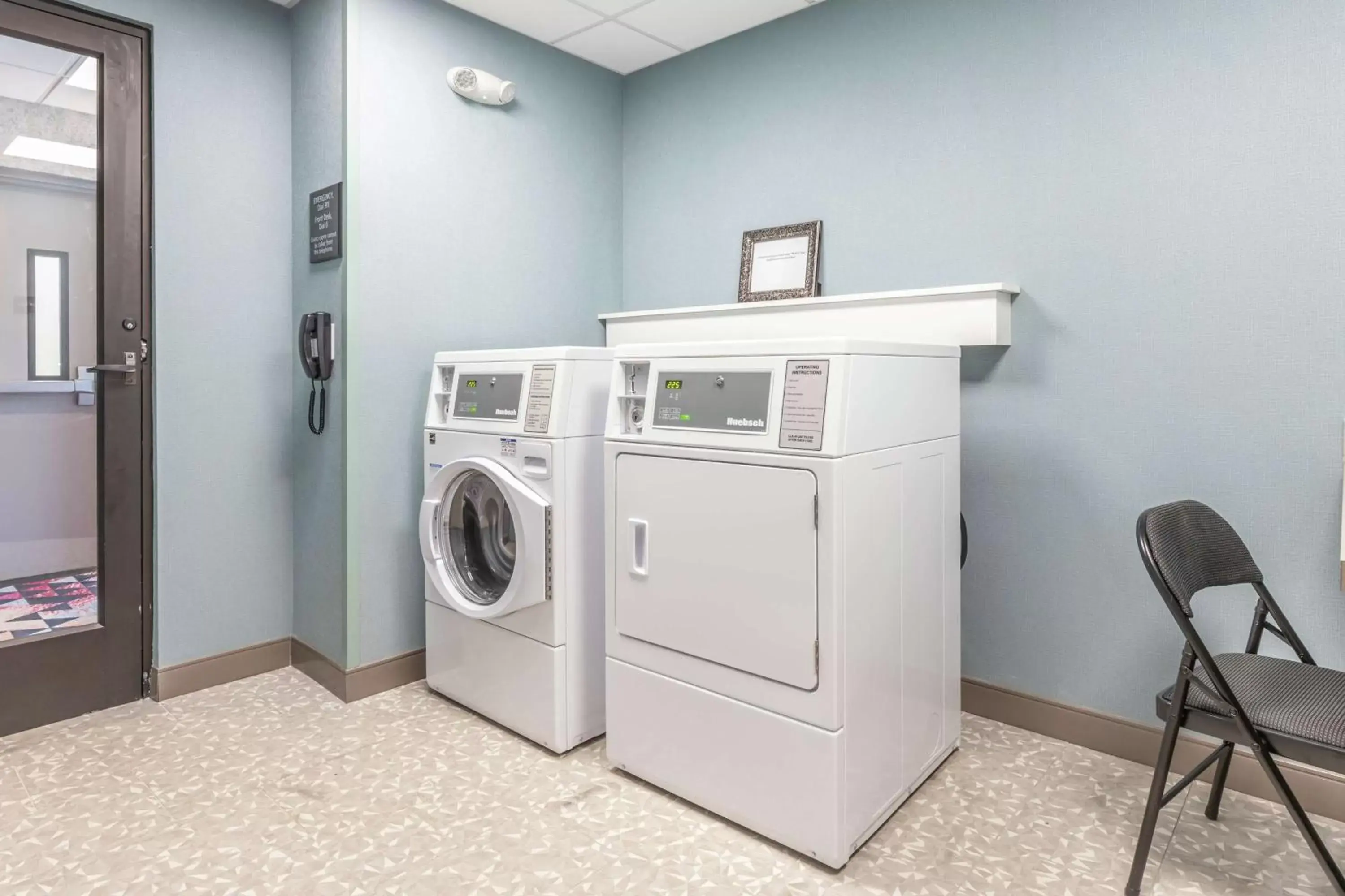 Property building in Hampton Inn Camden, SC Property building in Hampton Inn Camden, SC