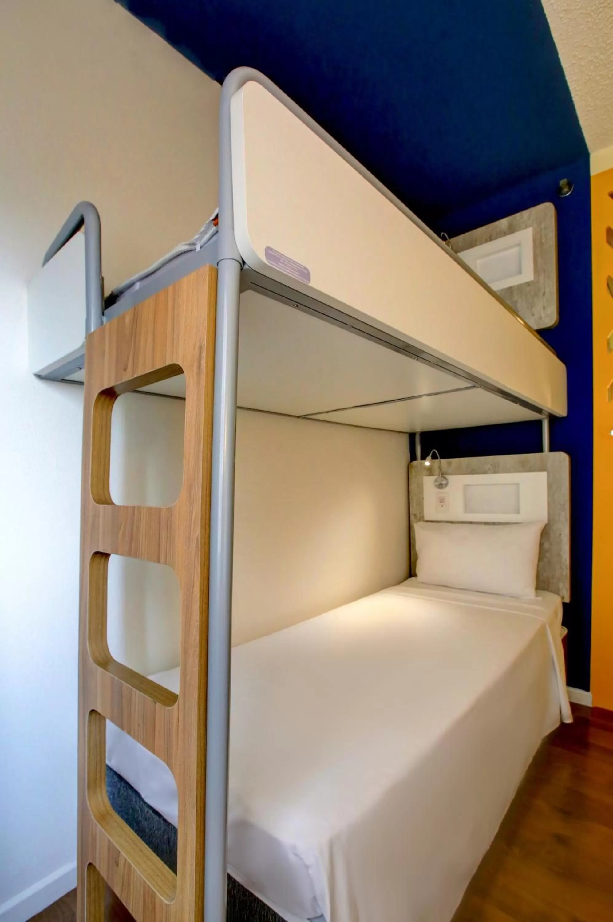 Bedroom, Bed in ibis budget Tambore