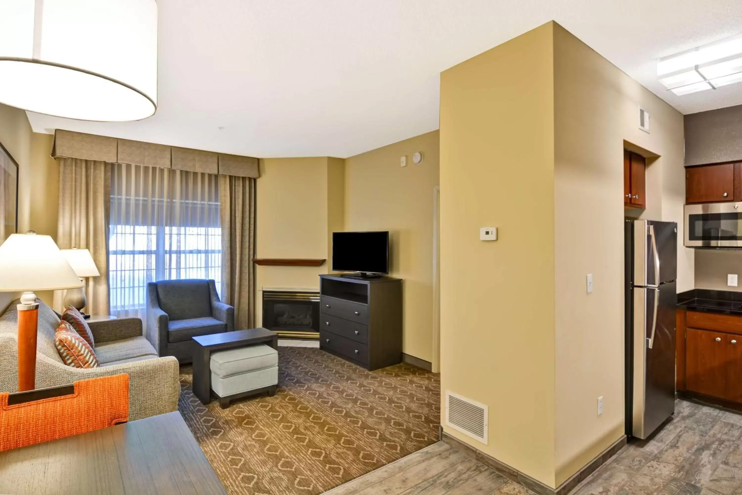 Bedroom, Seating Area in Homewood Suites by Hilton Kansas City/Overland Park