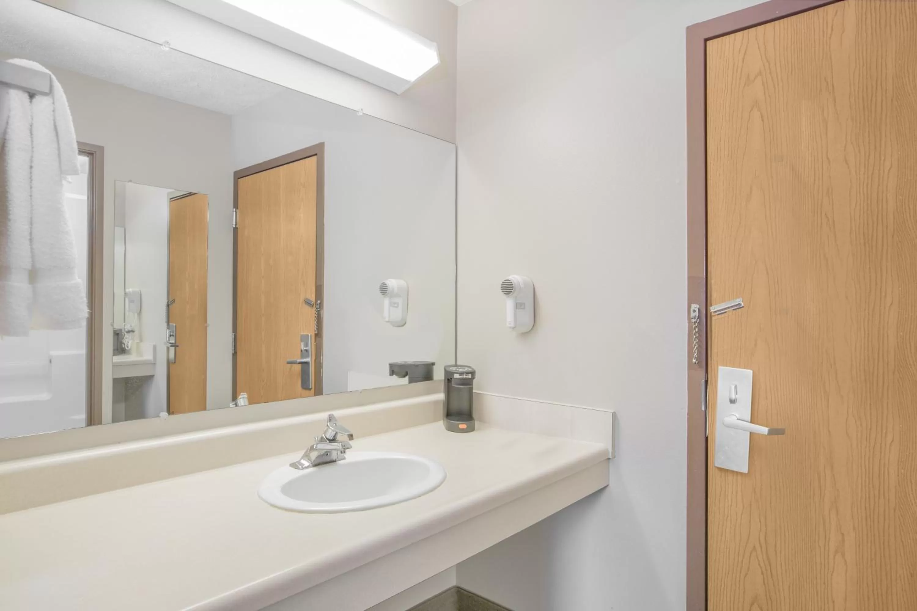 Super 8 by Wyndham Hastings