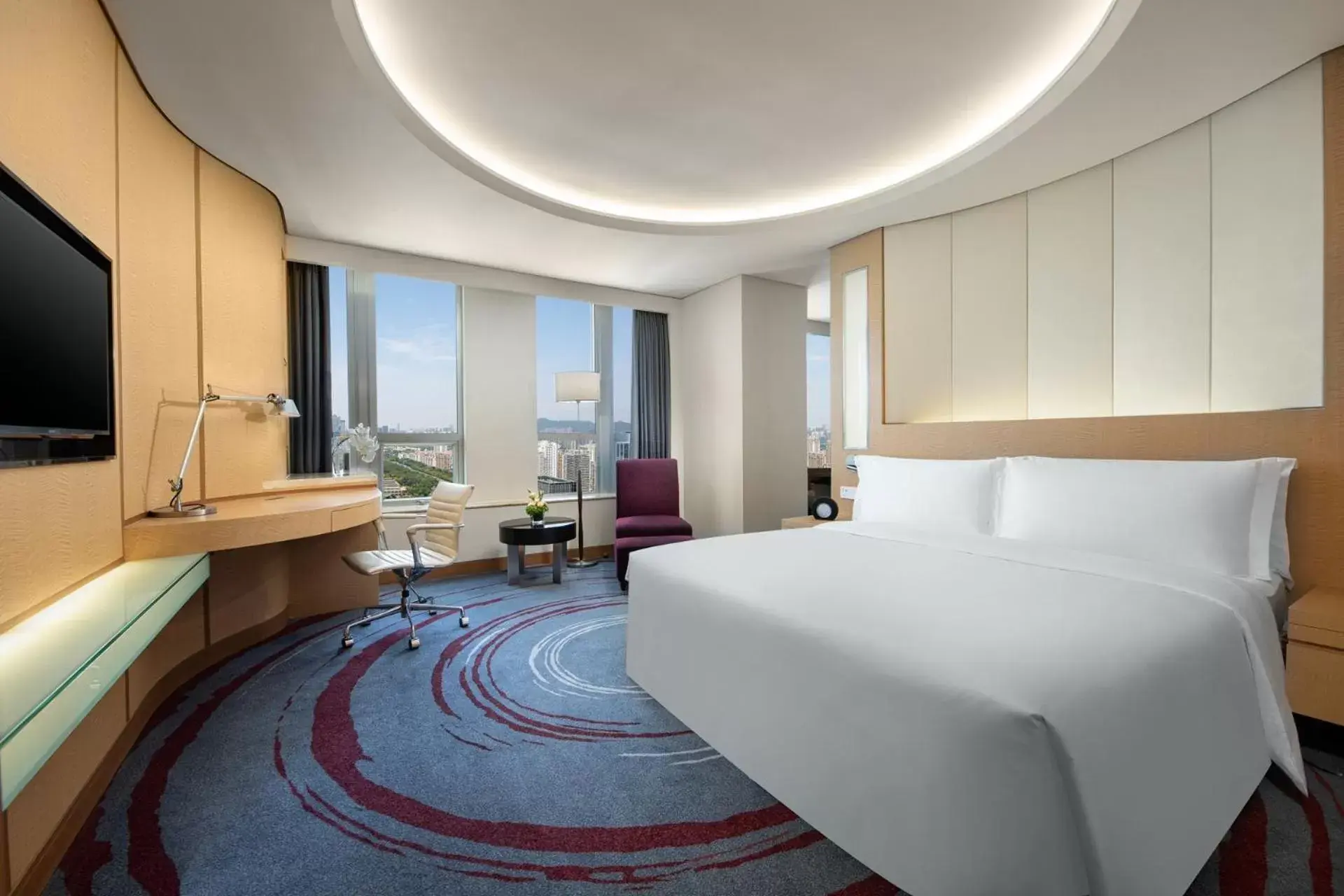 Photo of the whole room in Crowne Plaza - Shenzhen Futian, an IHG Hotel