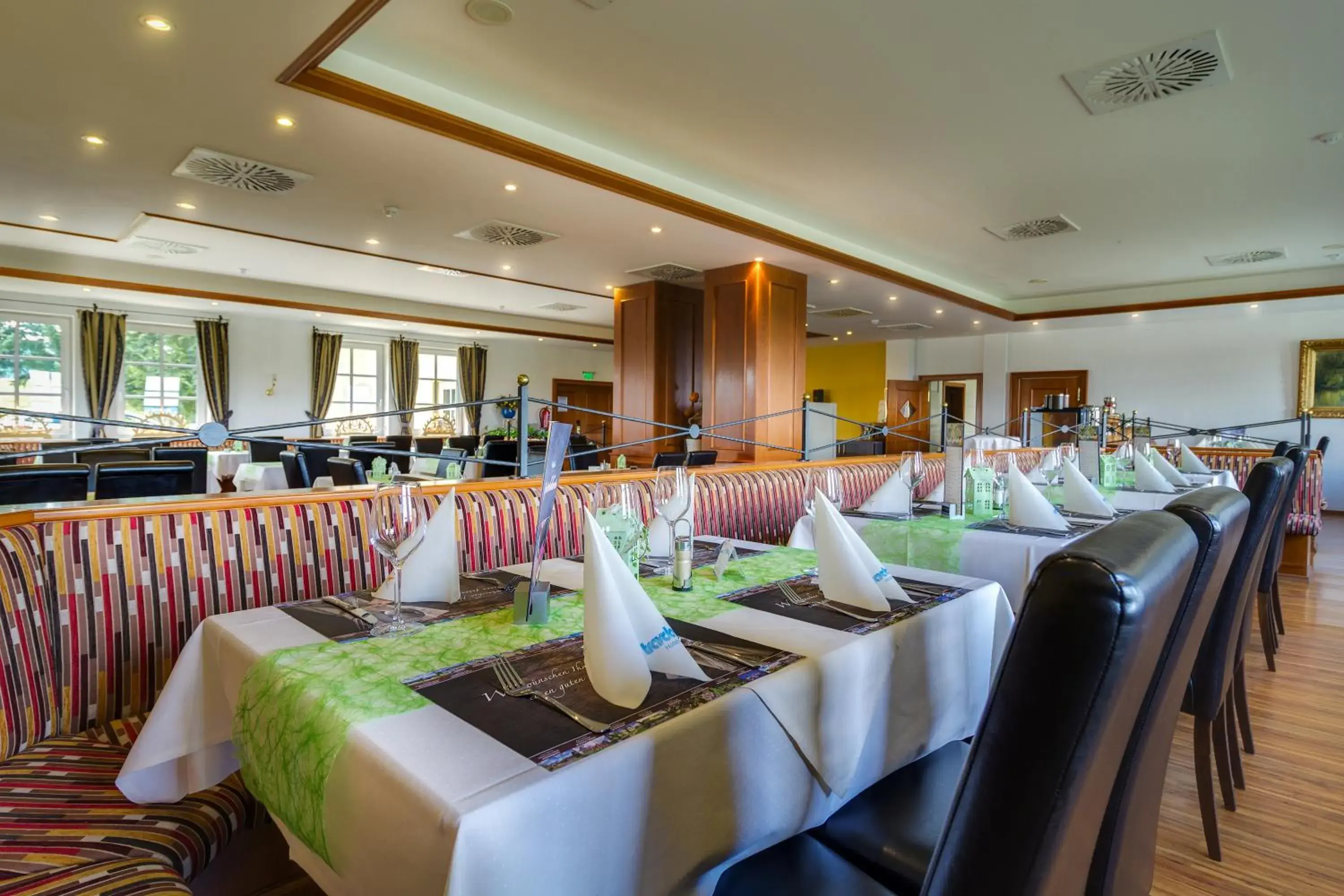 Restaurant/Places to Eat in Panorama Berghotel Wettiner Hohe