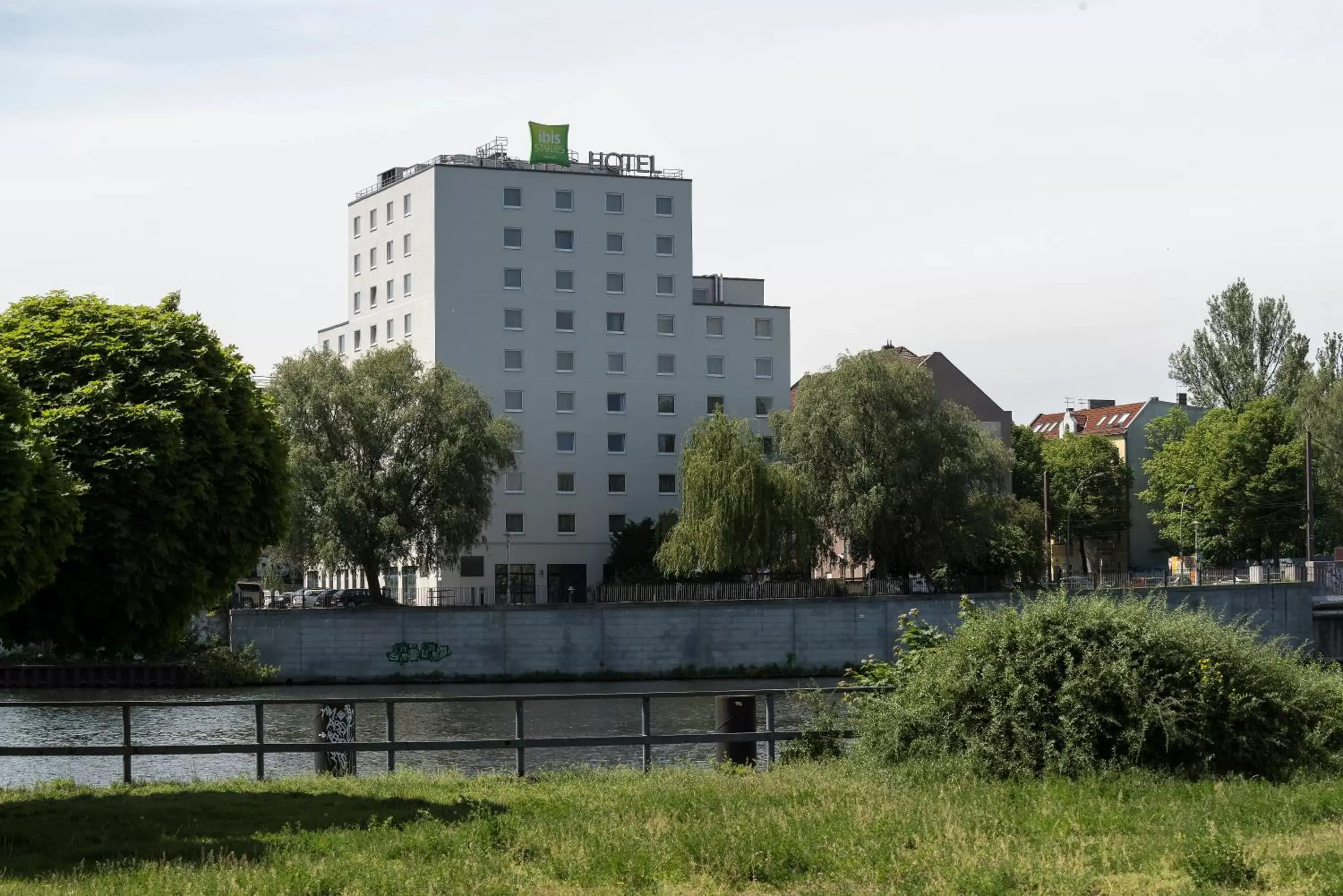 Property building in ibis Styles Berlin Treptow Property building in ibis Styles Berlin Treptow