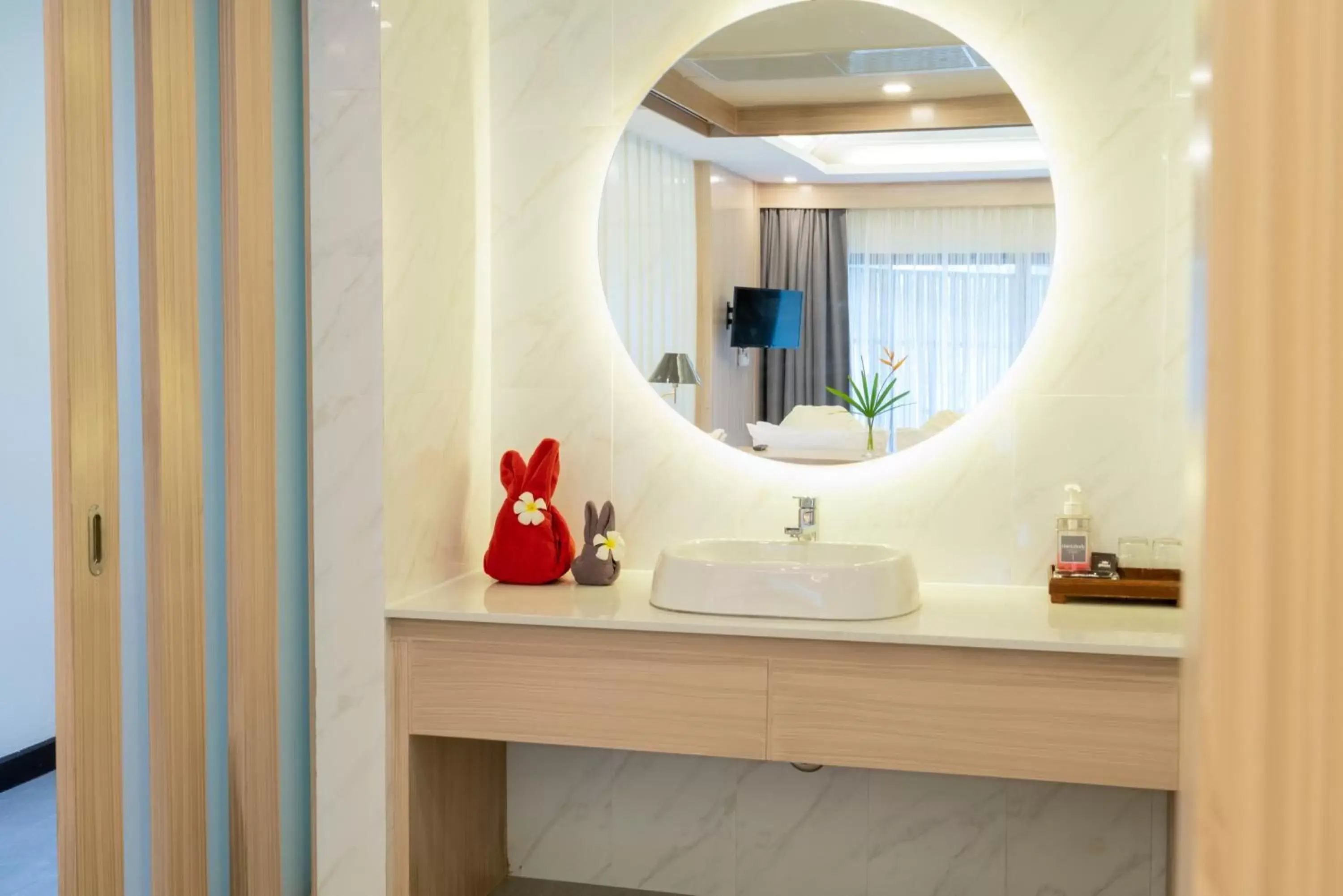 Bathroom in Grand Jomtien Palace Hotel - SHA Extra Plus