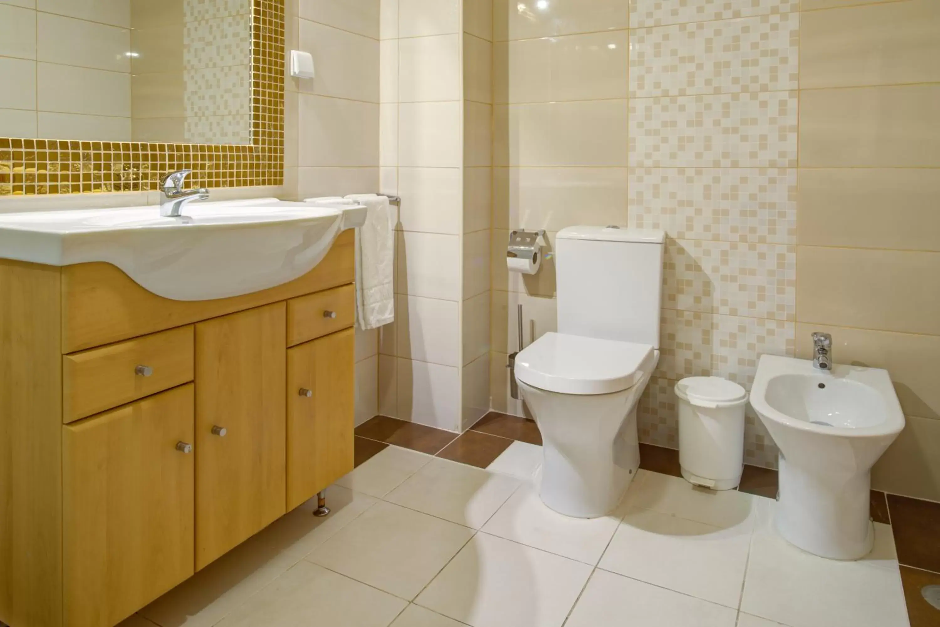 Bathroom in Choromar Apartments