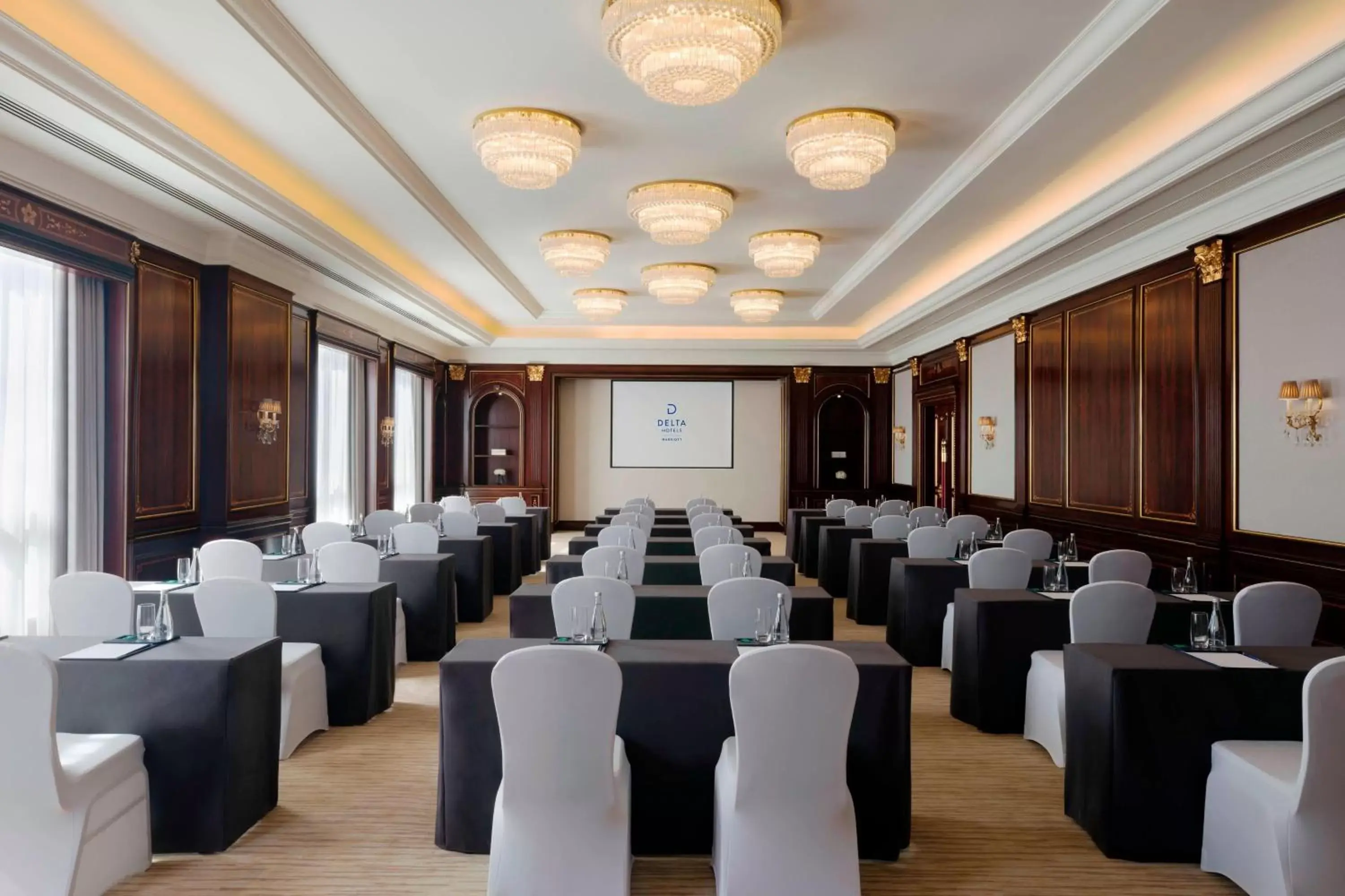 Meeting/conference room in Delta Hotels by Marriott Shanghai Baoshan